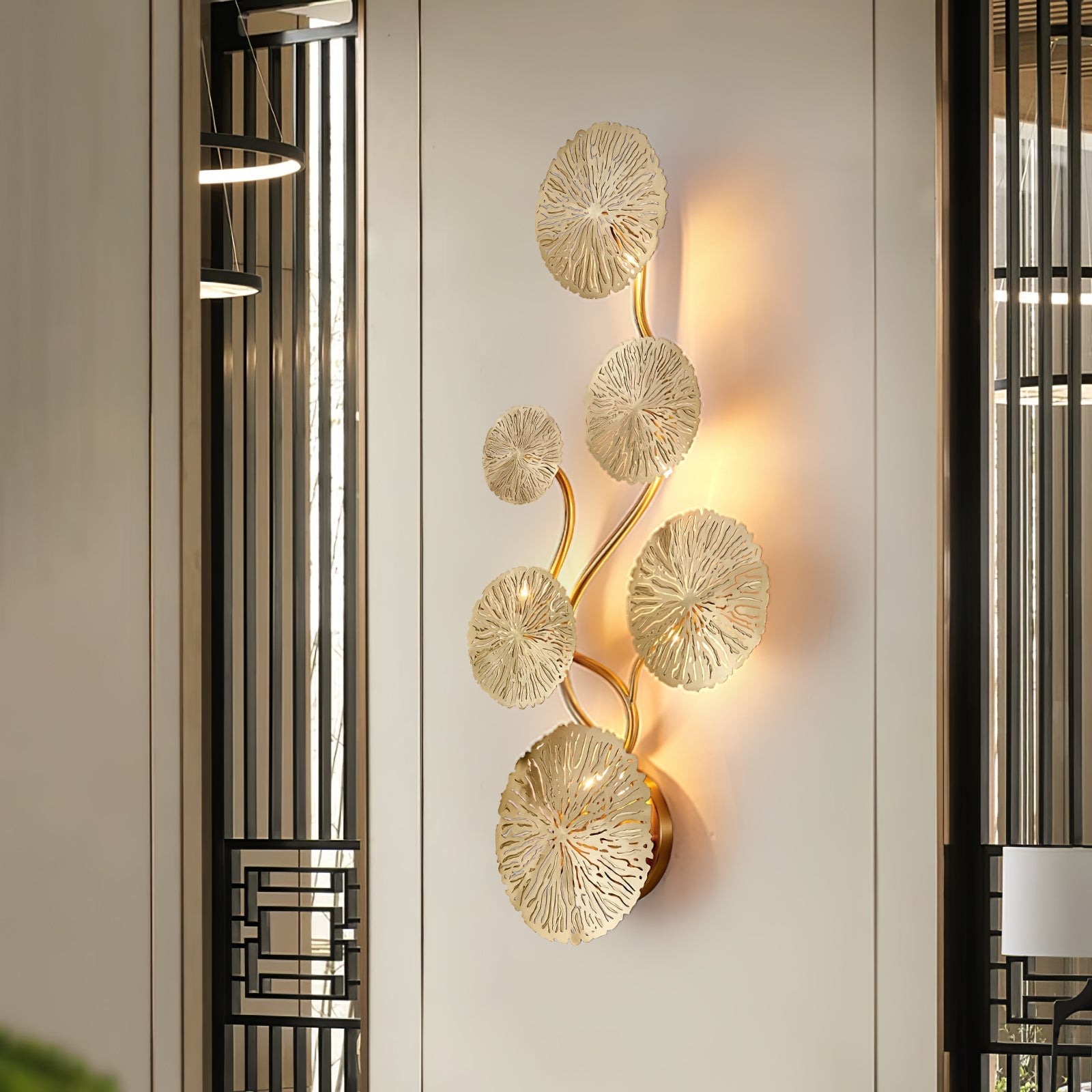 Rylso Wall Lamp Lotus Leaf Brass-Neutral Decor