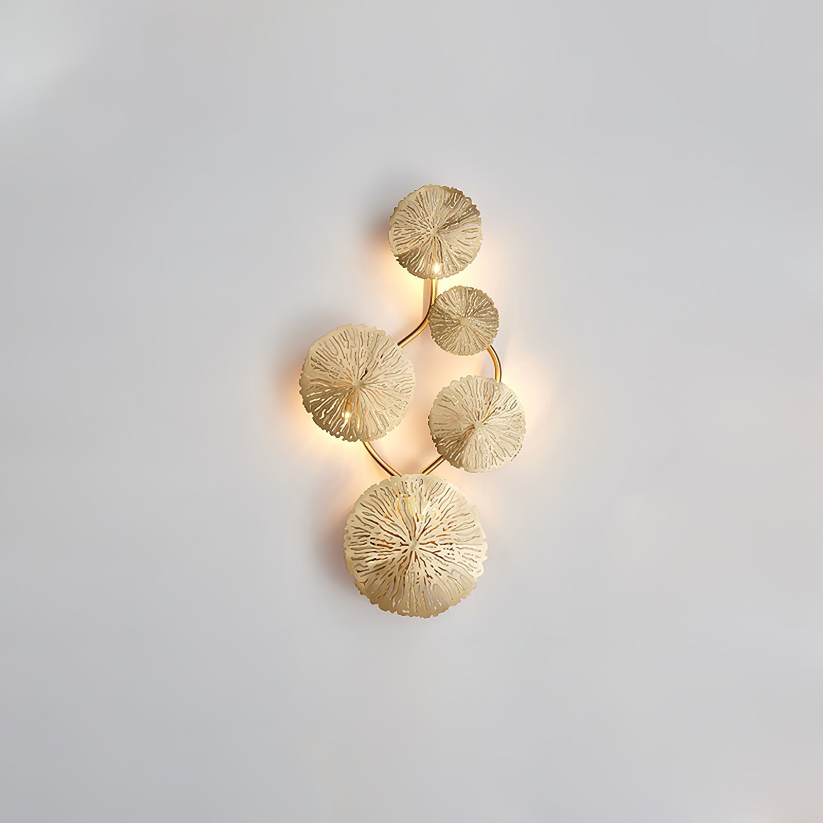Rylso Wall Lamp Lotus Leaf Brass-Neutral Decor