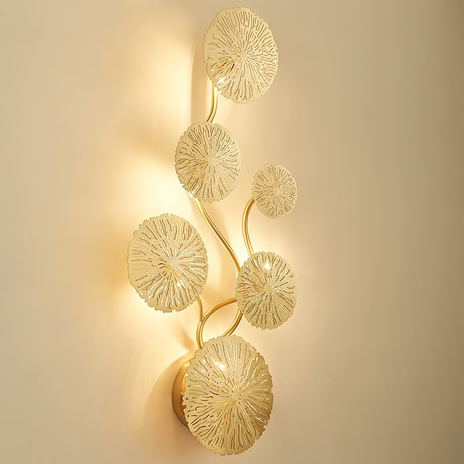 Rylso Wall Lamp Lotus Leaf Brass-Neutral Decor