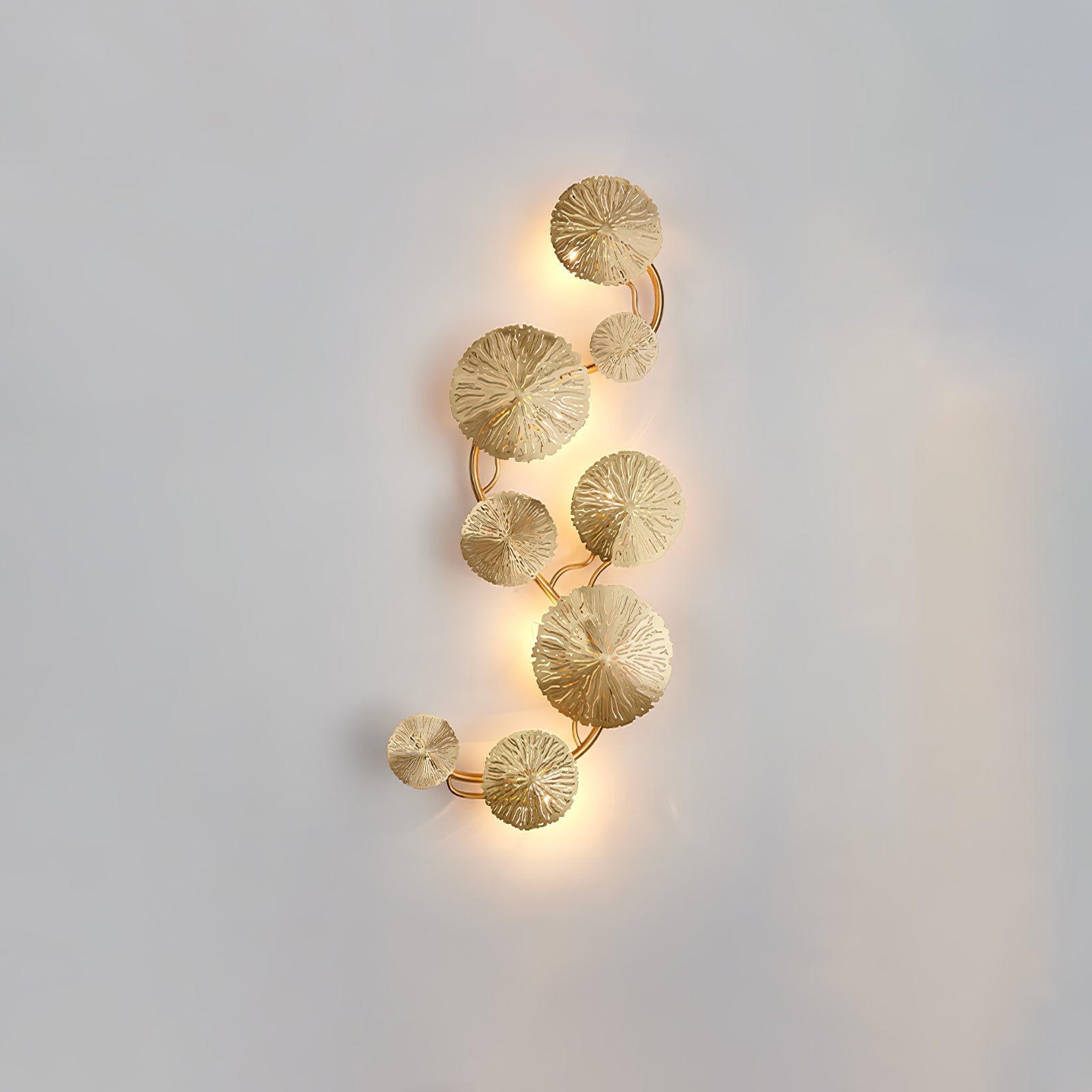 Rylso Wall Lamp Lotus Leaf Brass-Neutral Decor