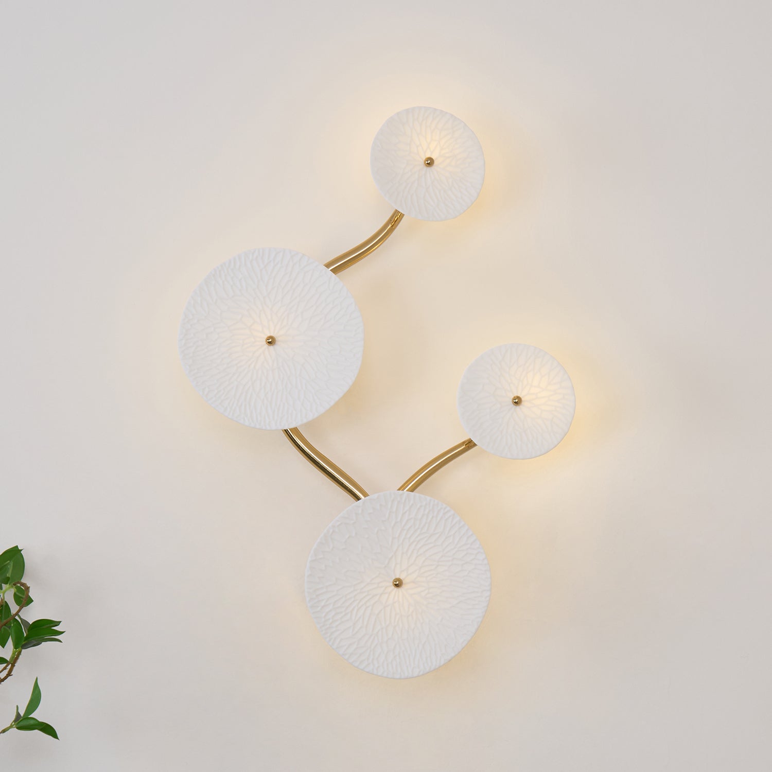 Jesse Elegance Nordic Art Petal Wall Lamp-Neutral Decor