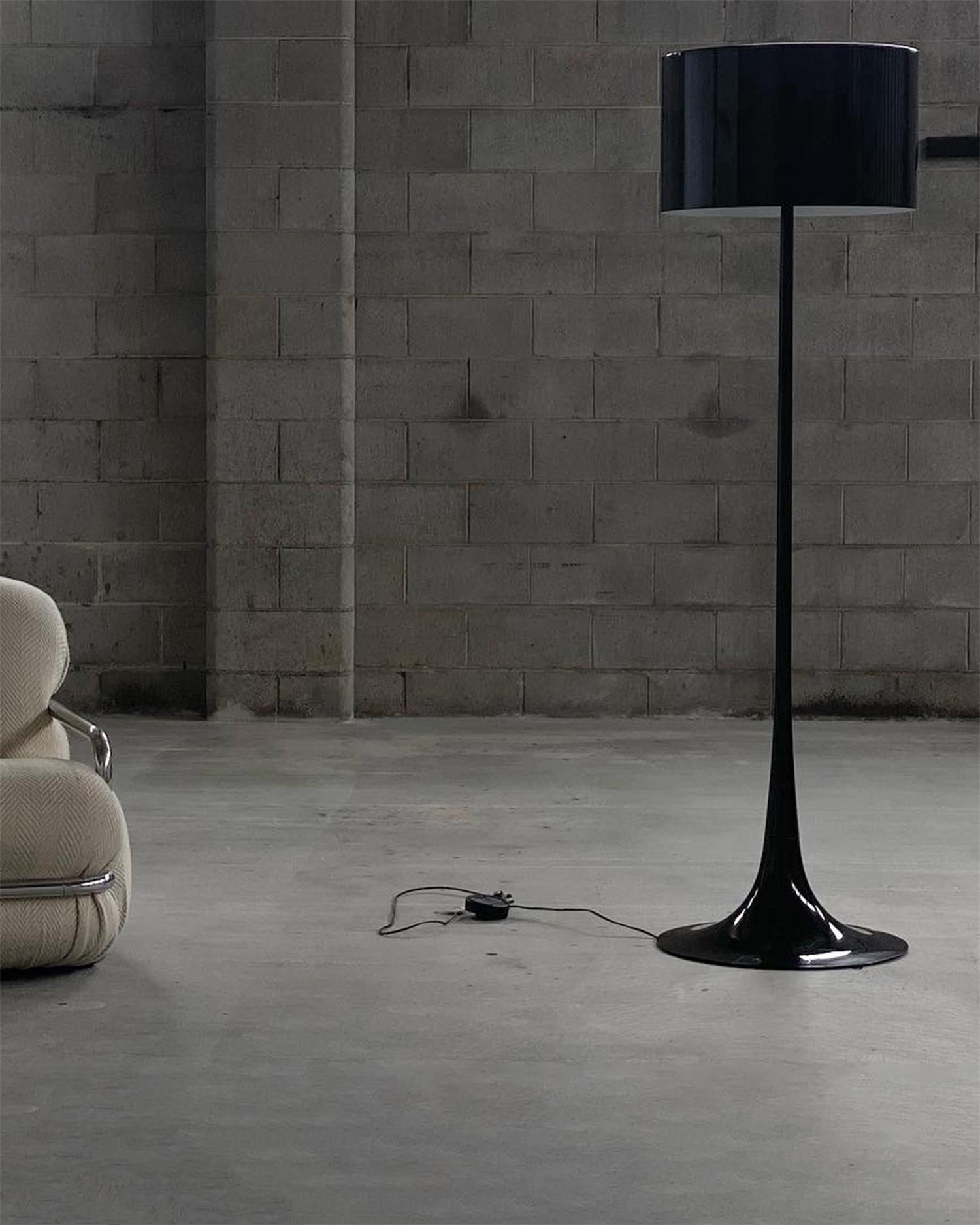 Vesper Floor Lamp