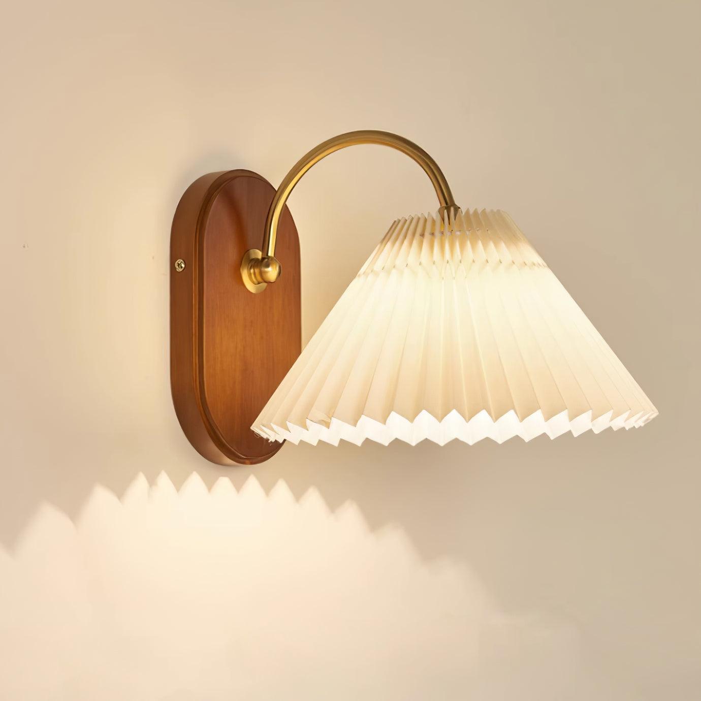 Solenne Vintage Pleated Shade Wall Lamp