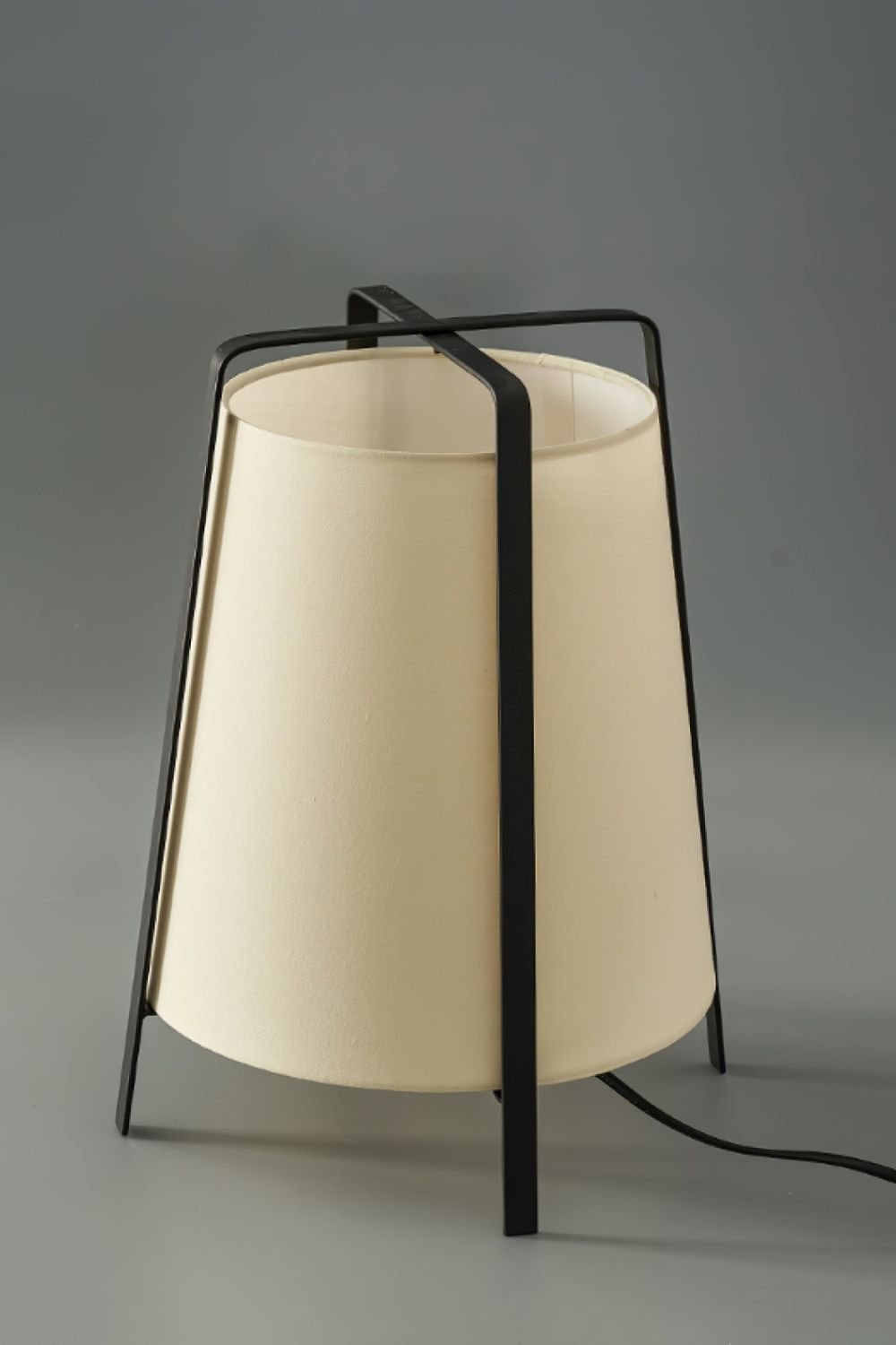 Zild Fabric Scandinavian Table Lamp-Neutral Decor
