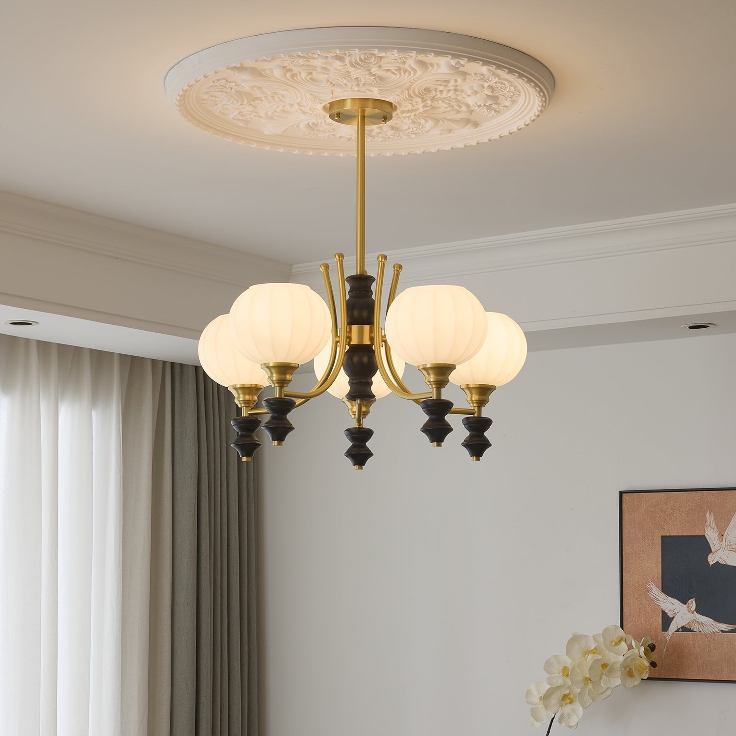 Zavenen Traditional Elegance Vintage Brass Wood Chandelier-Neutral Decor