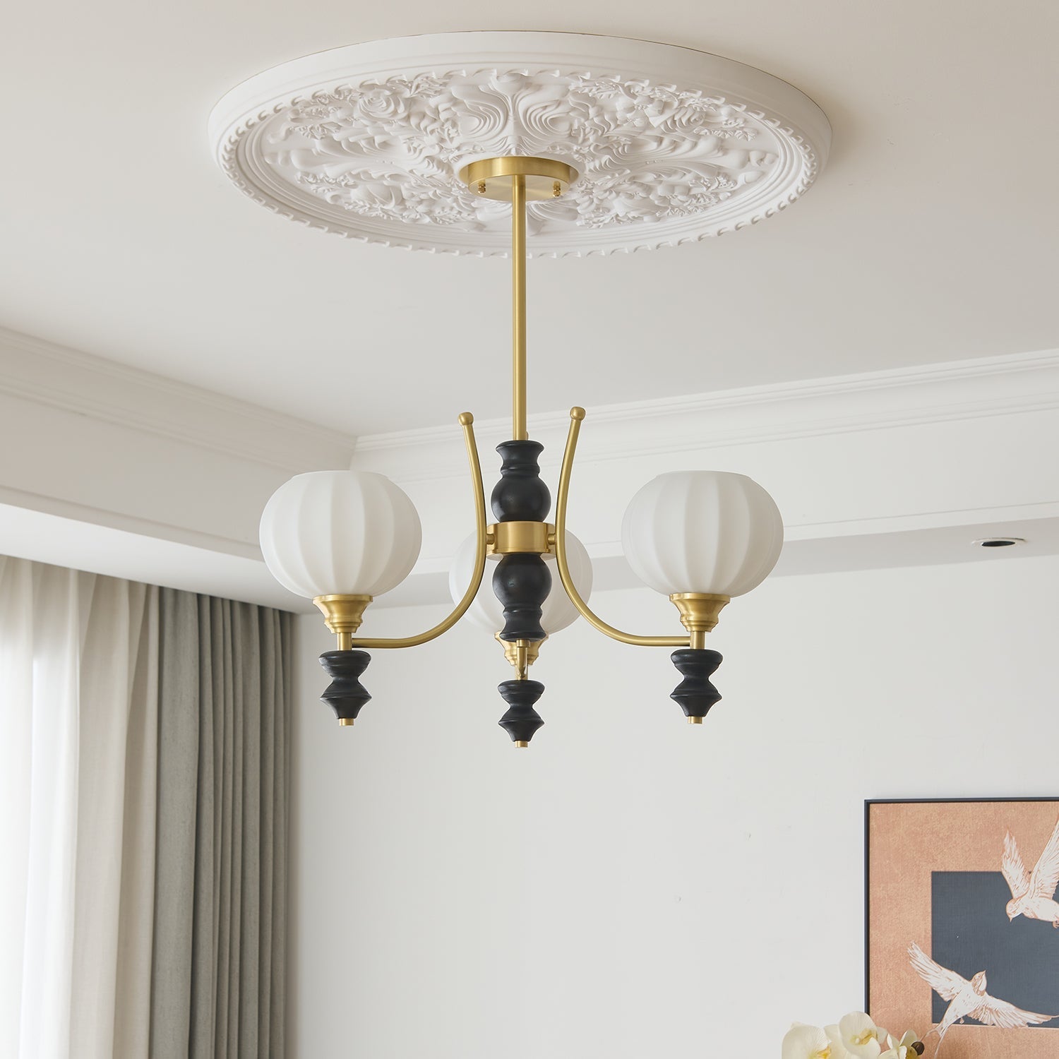 Zavenen Traditional Elegance Vintage Brass Wood Chandelier-Neutral Decor