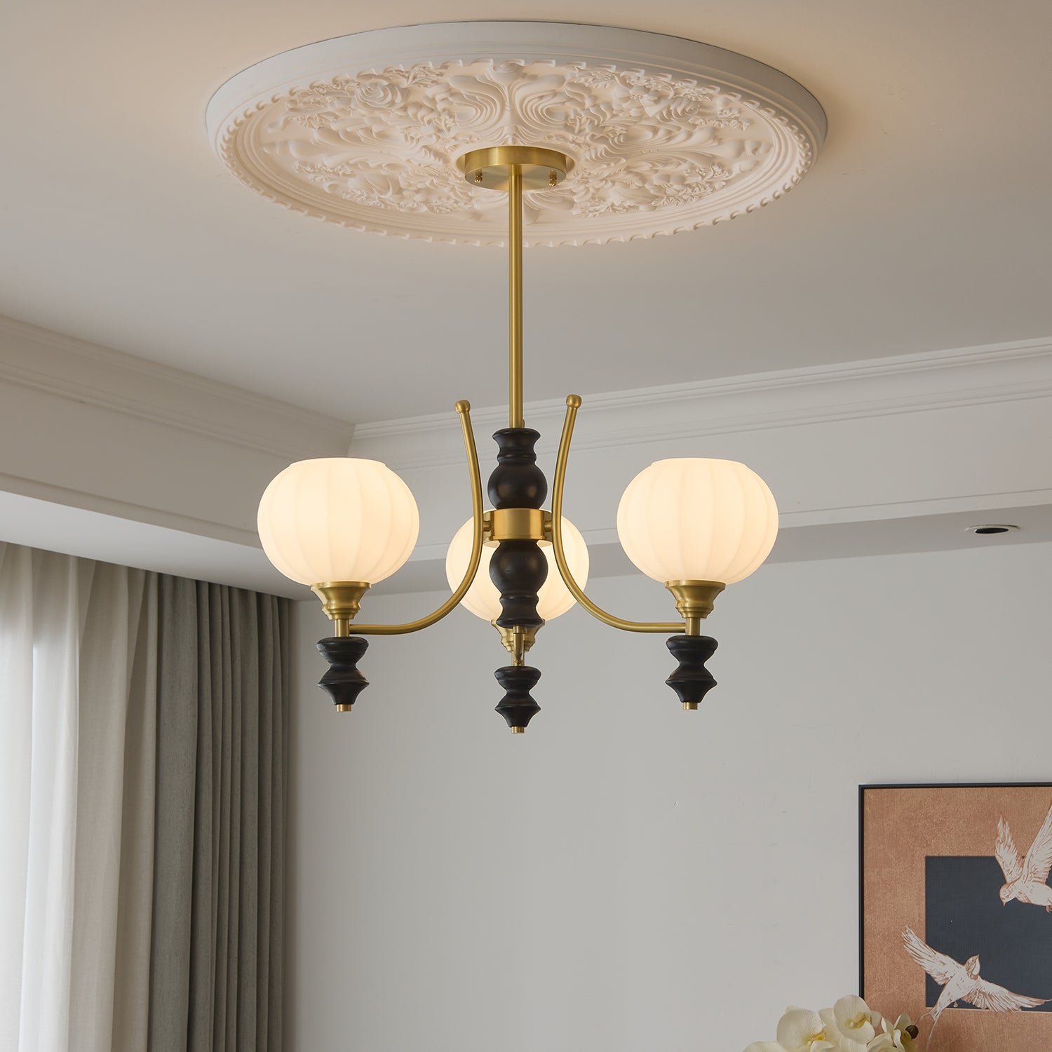 Zavenen Traditional Elegance Vintage Brass Wood Chandelier-Neutral Decor