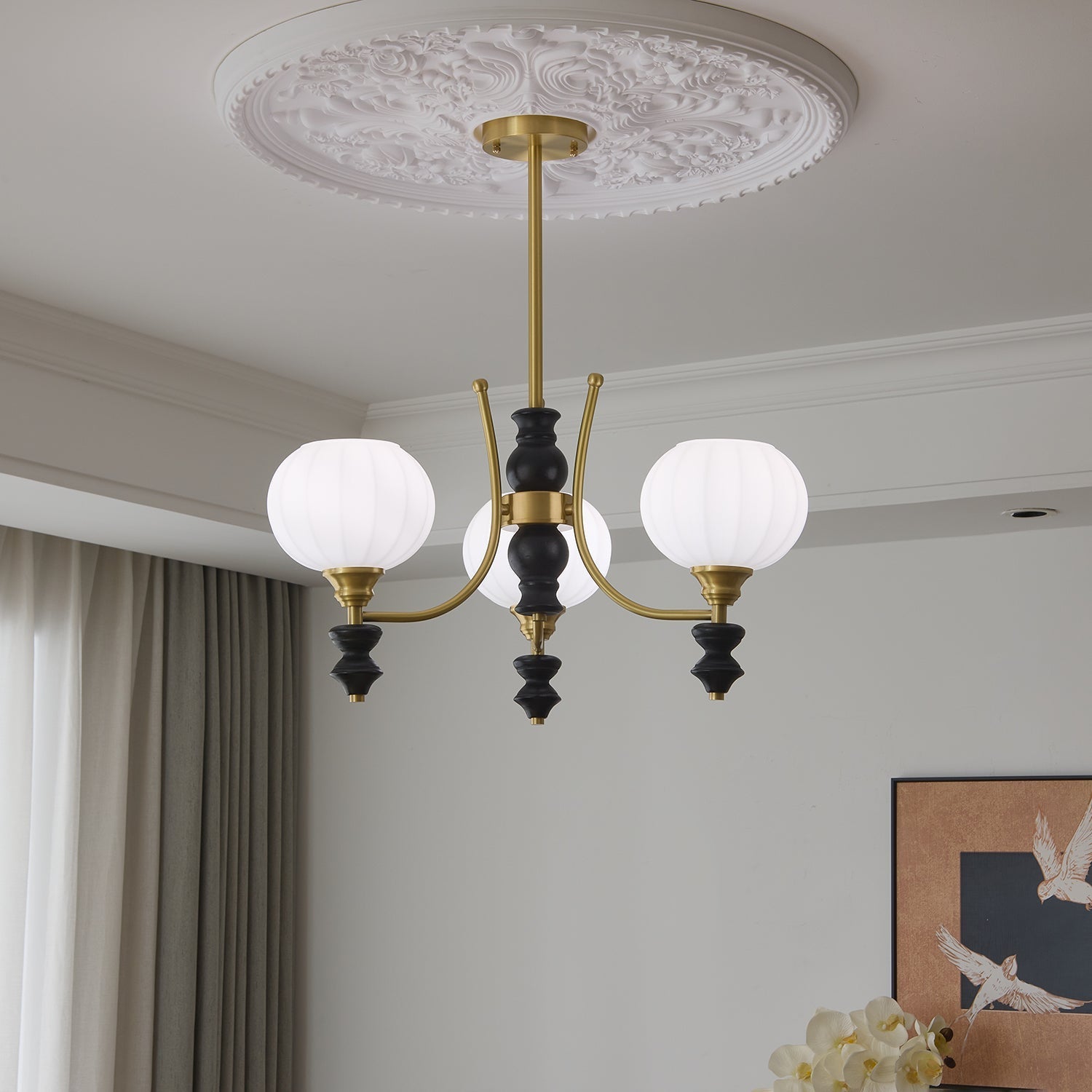 Zavenen Traditional Elegance Vintage Brass Wood Chandelier-Neutral Decor