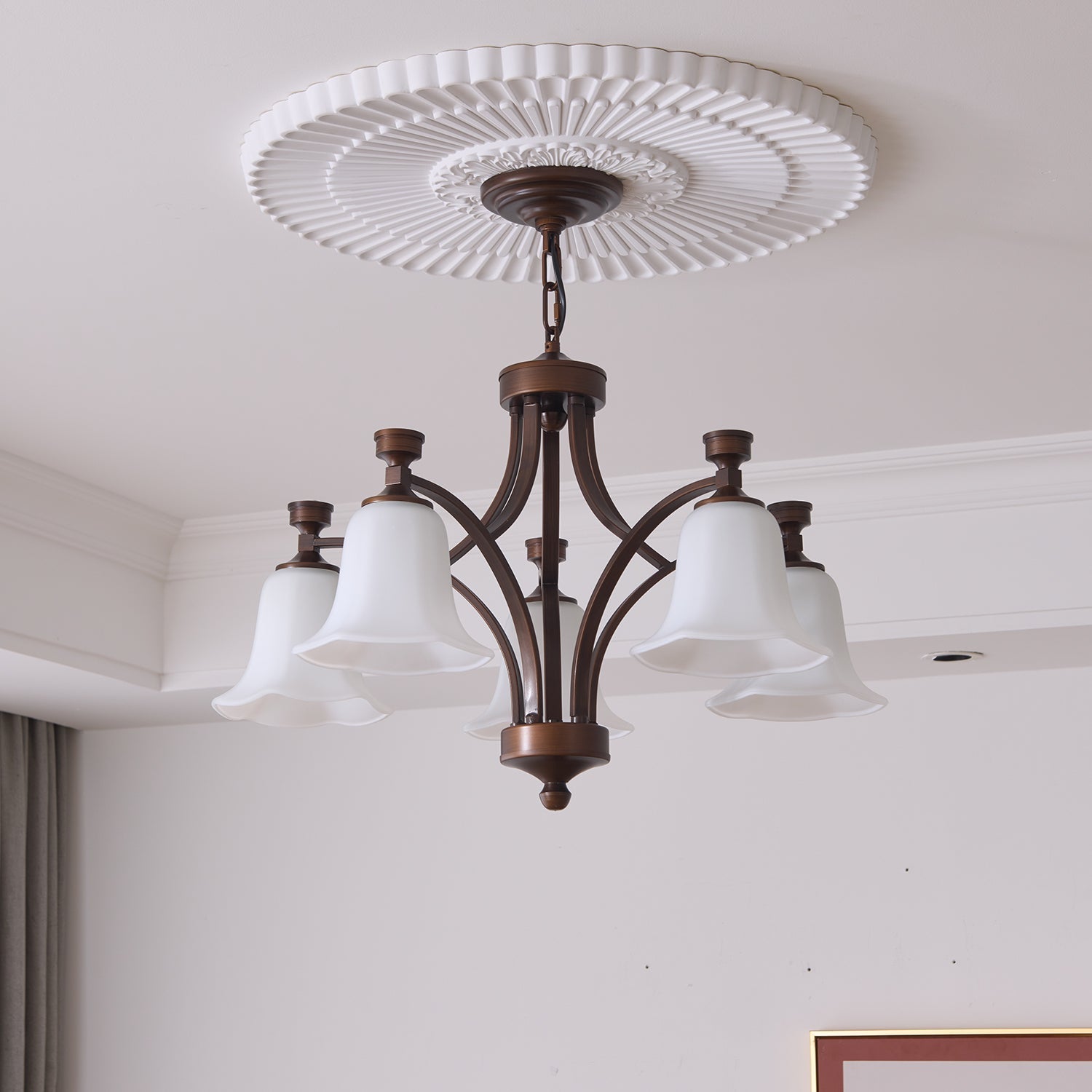 Viloros Traditional Premium Bell Glass Chandelier-Neutral Decor