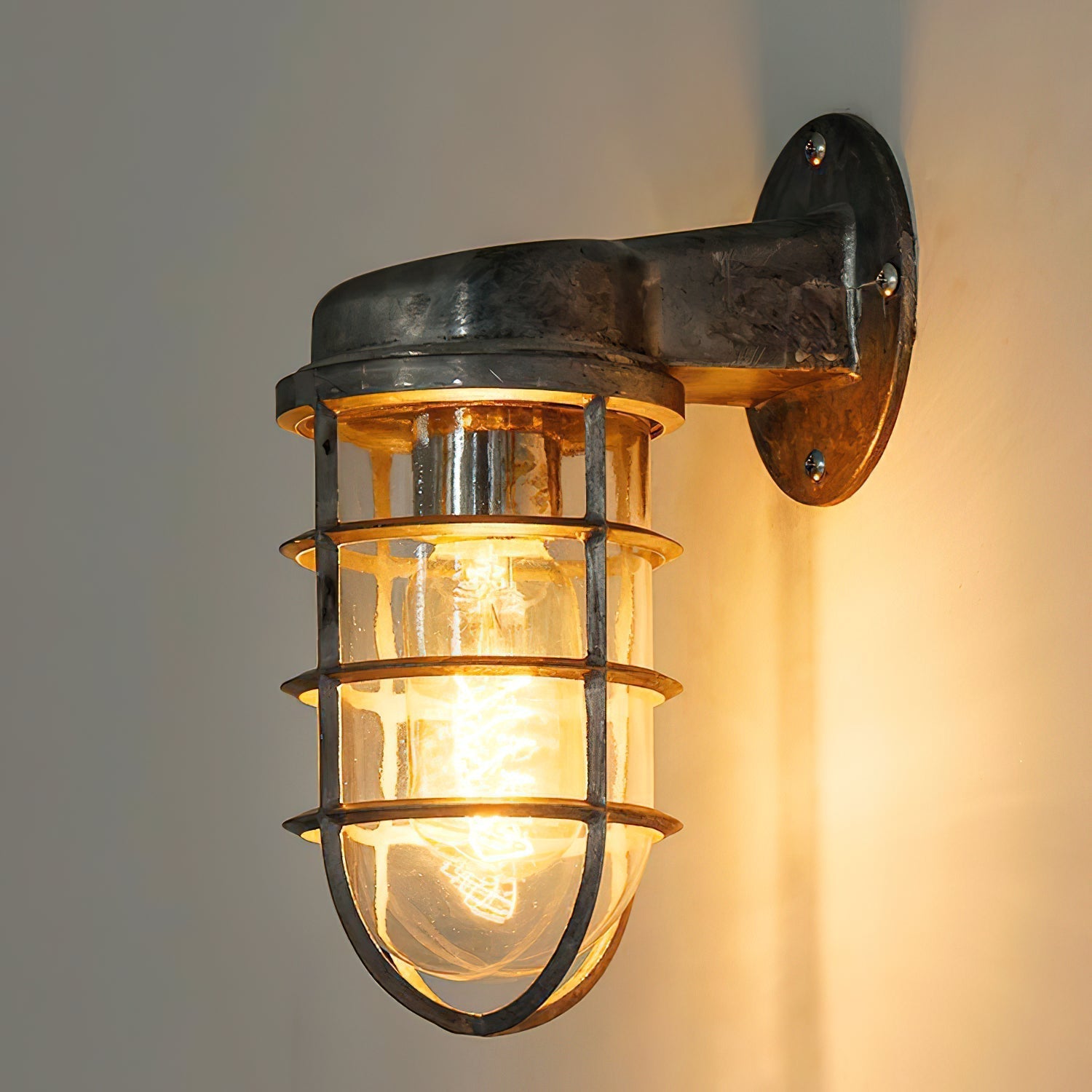 Ozorel Wall Lamp