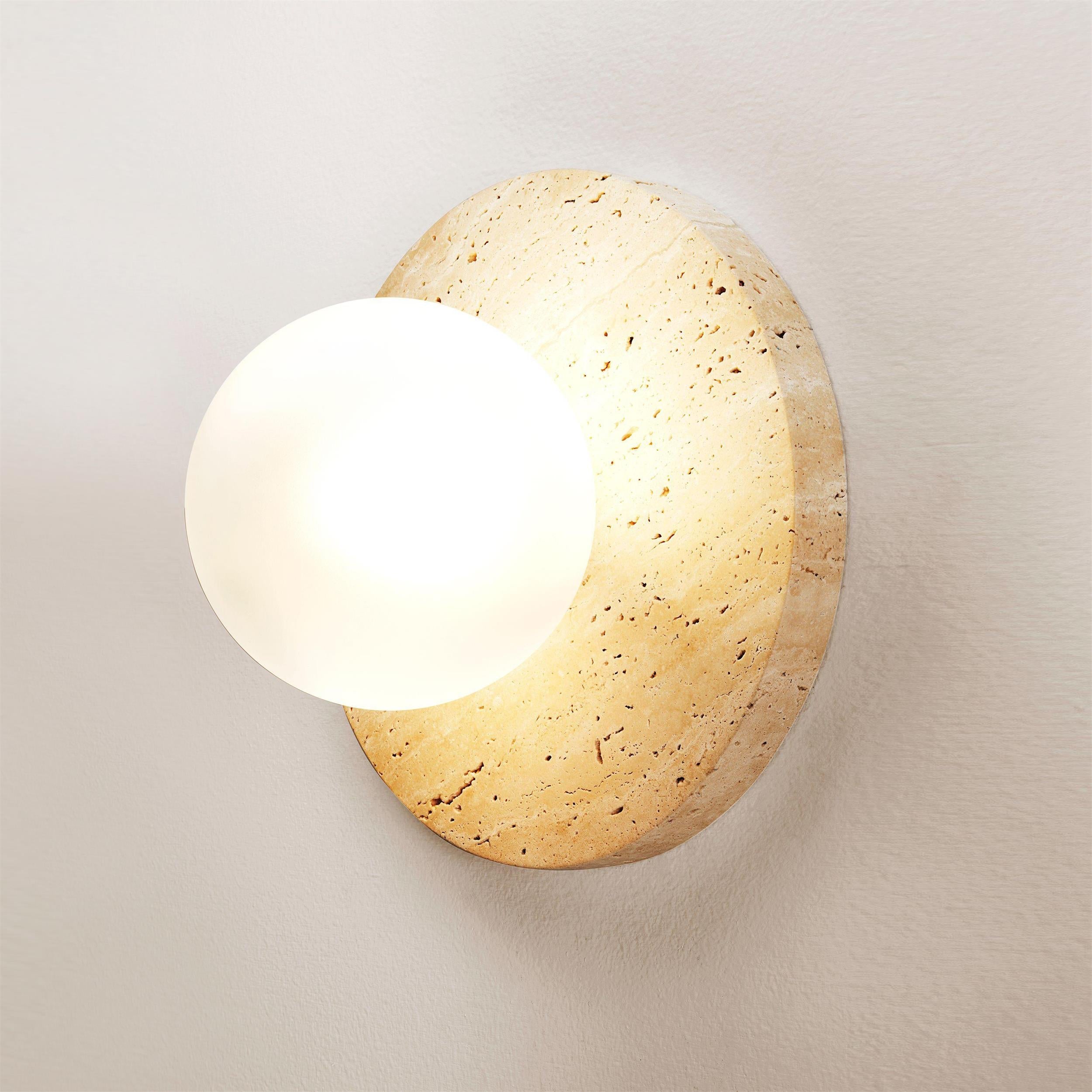 Arthaen Wall Lamp