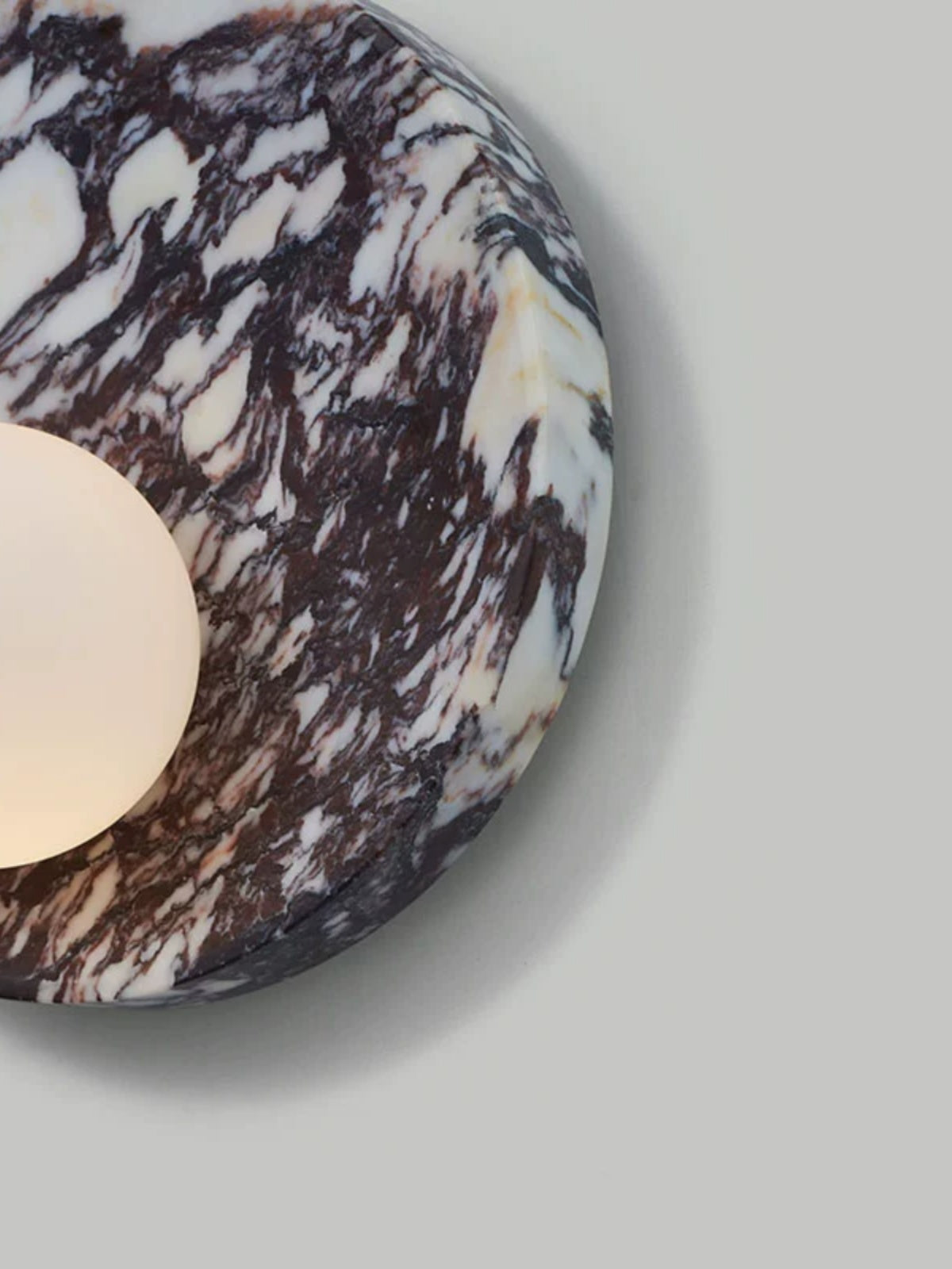 Uphae Wall Lamp