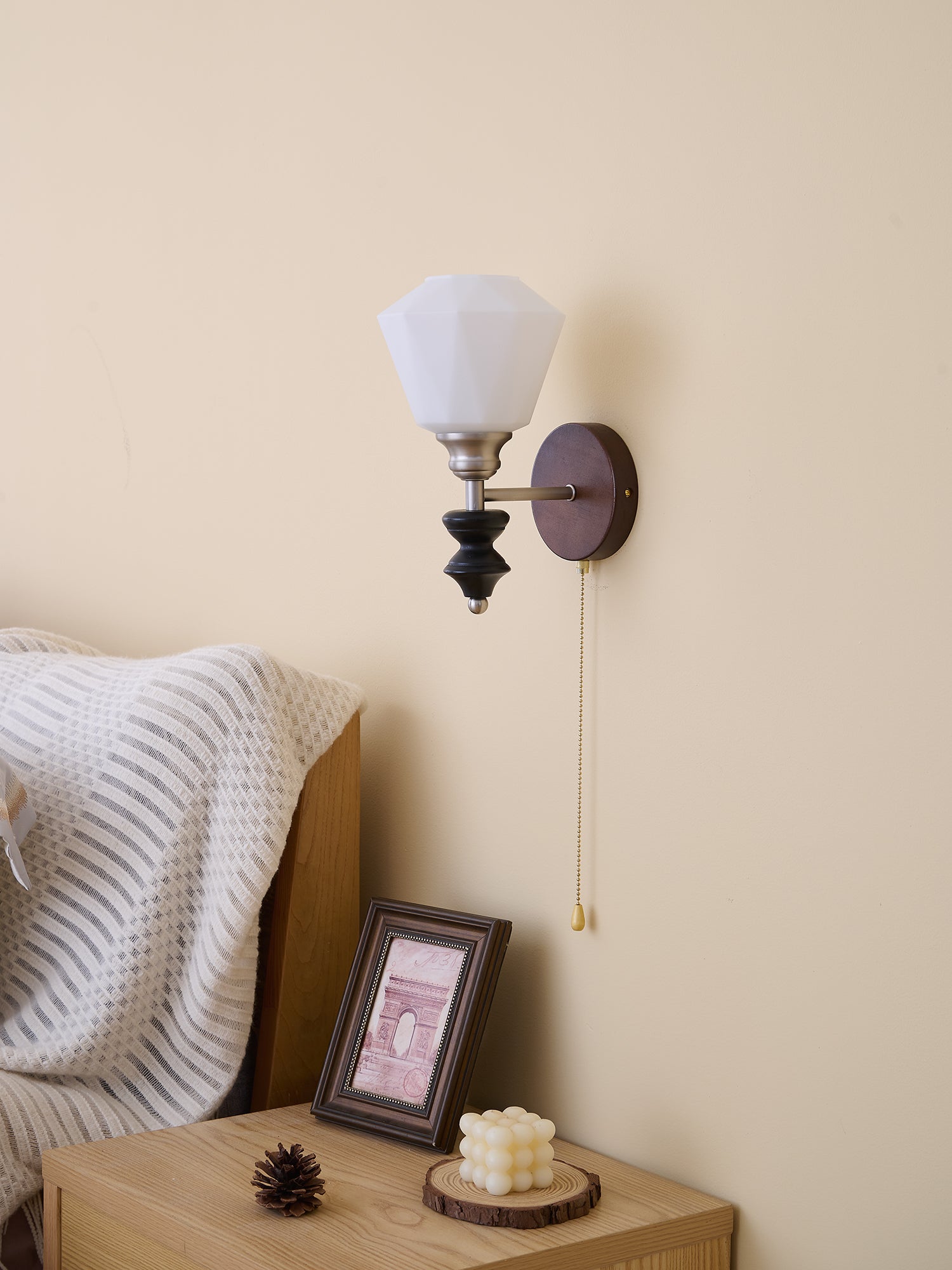 Lucille Elegance Classic Art Glass Wood Wall Lamp-Neutral Decor