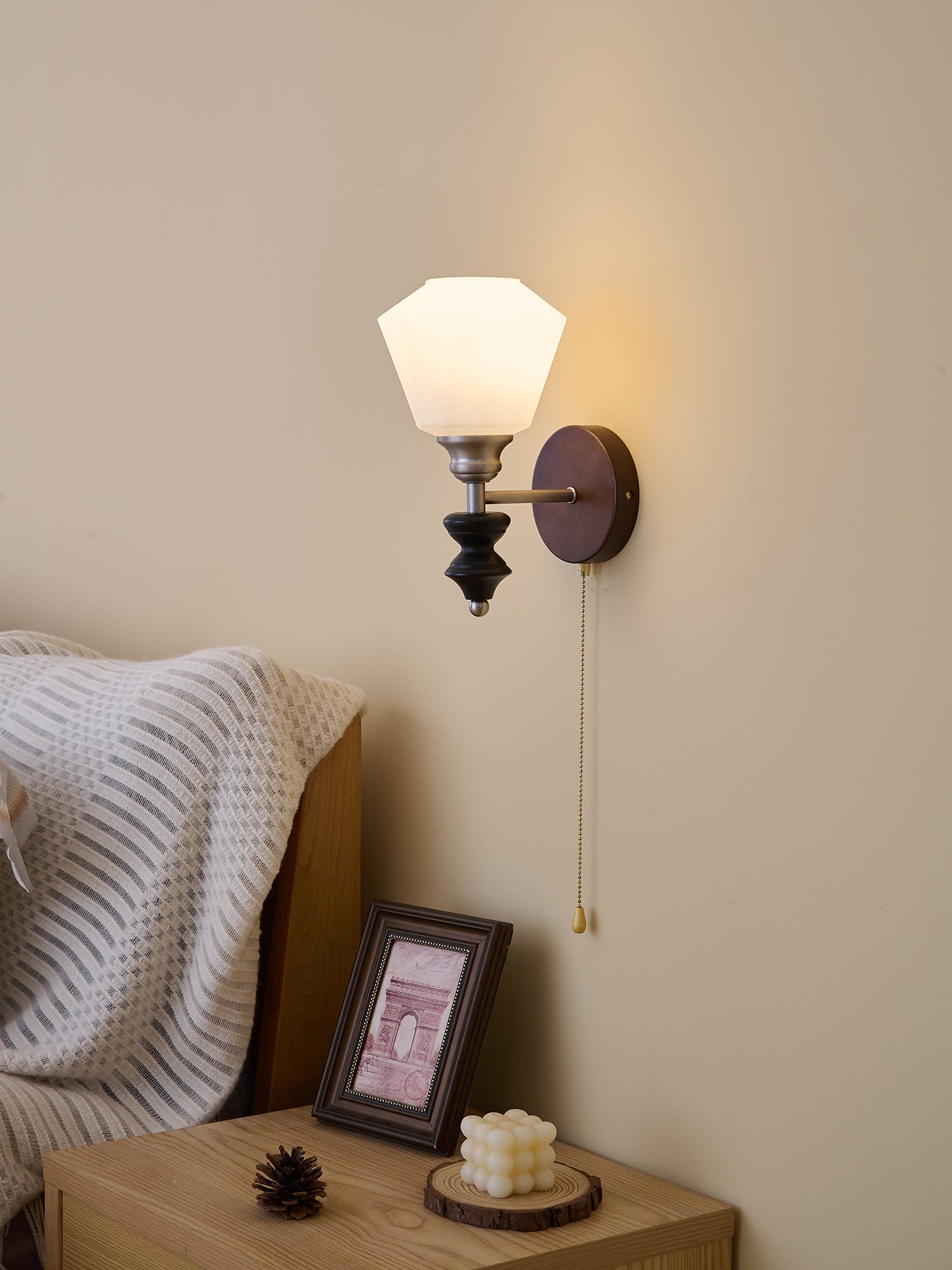 Lucille Elegance Classic Art Glass Wood Wall Lamp-Neutral Decor