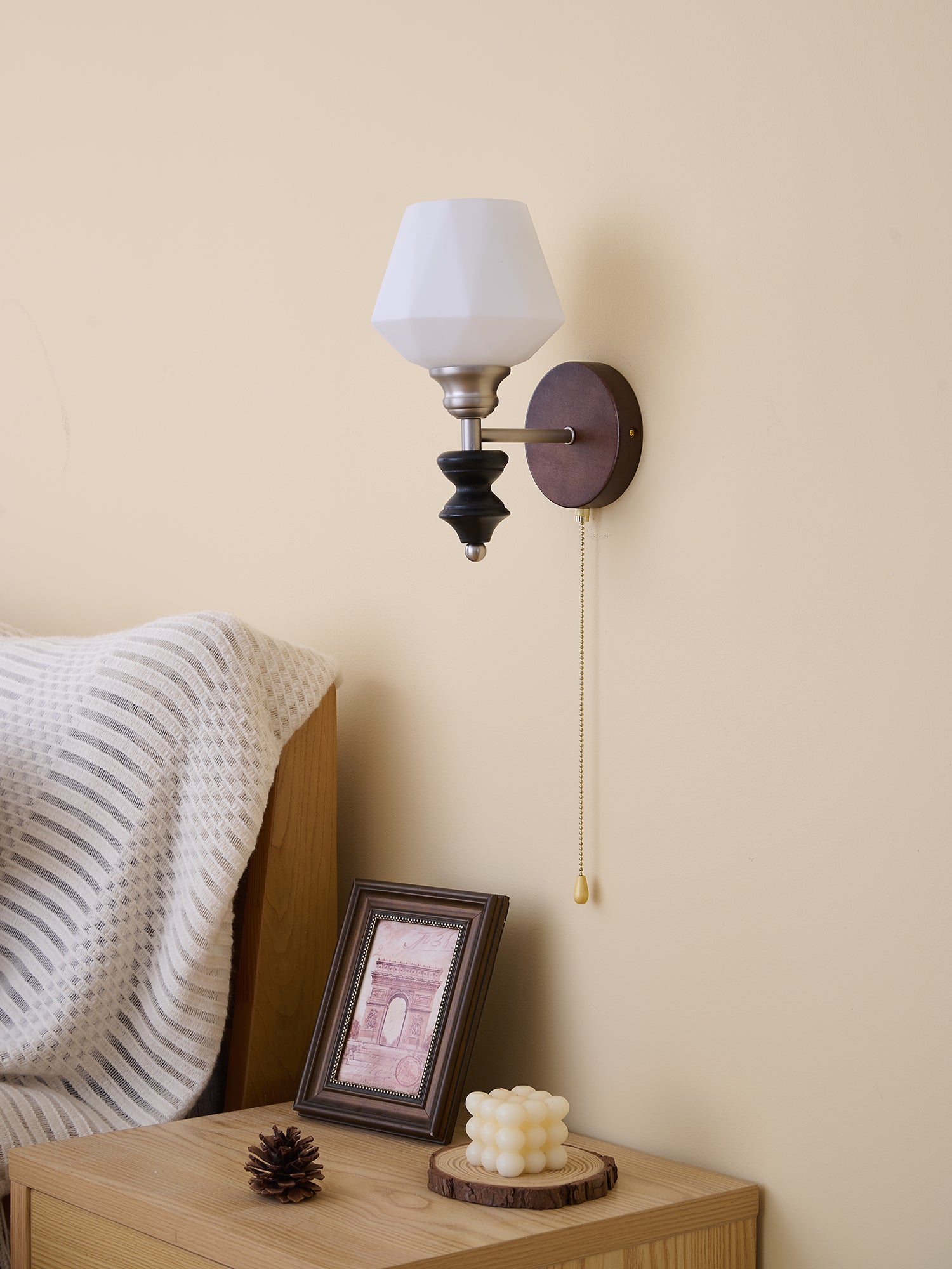 Lucille Elegance Classic Art Glass Wood Wall Lamp-Neutral Decor