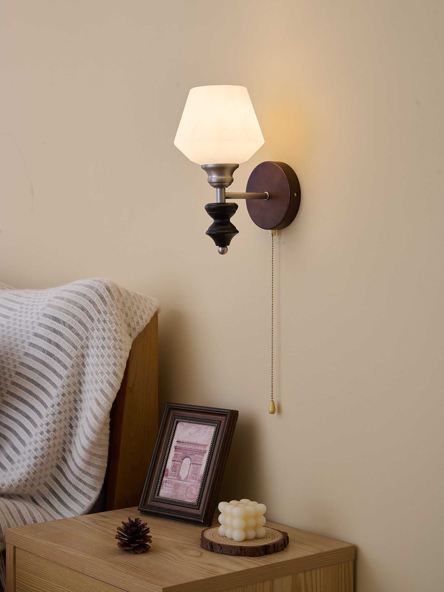 Lucille Elegance Classic Art Glass Wood Wall Lamp-Neutral Decor