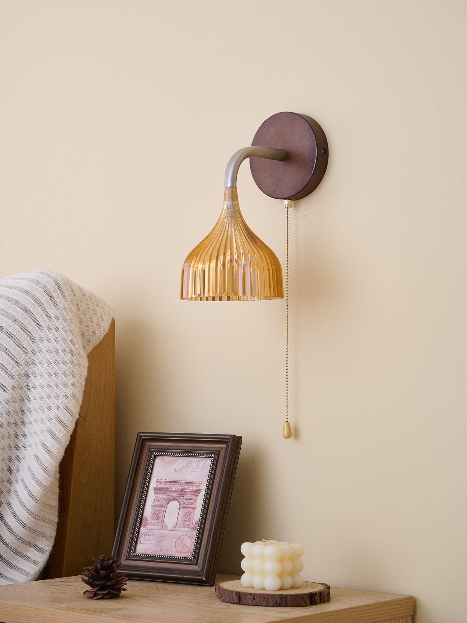 Cimararae Elegance Classic Wood Wall Lamp-Neutral Decor