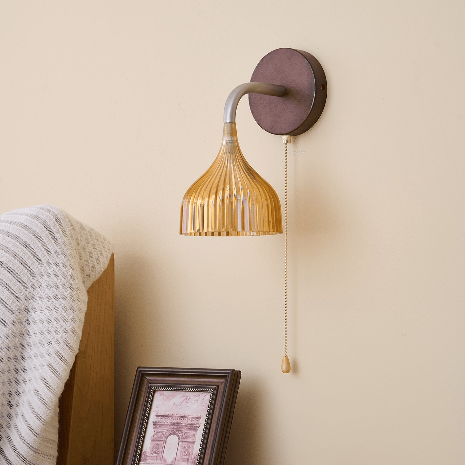 Cimararae Elegance Classic Wood Wall Lamp-Neutral Decor