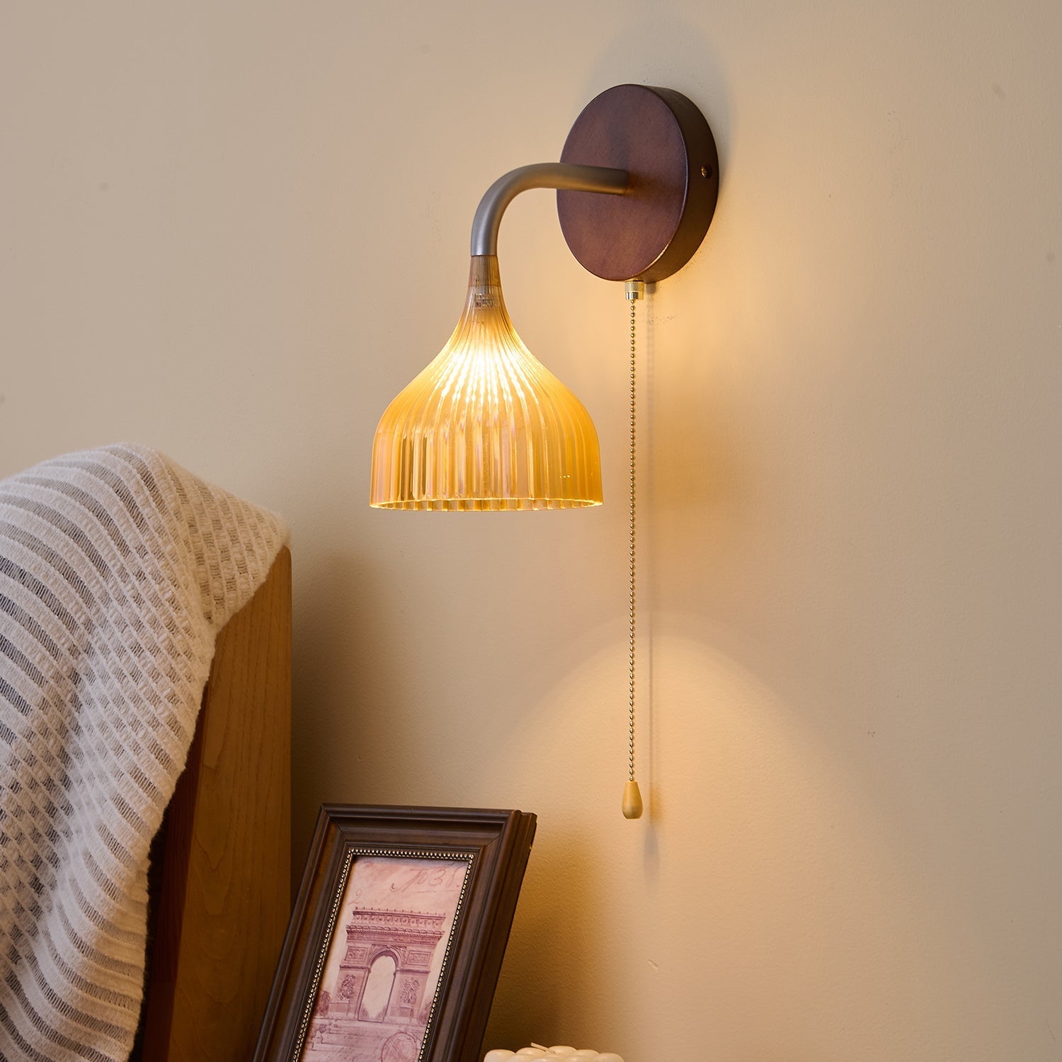 Cimararae Elegance Classic Wood Wall Lamp-Neutral Decor