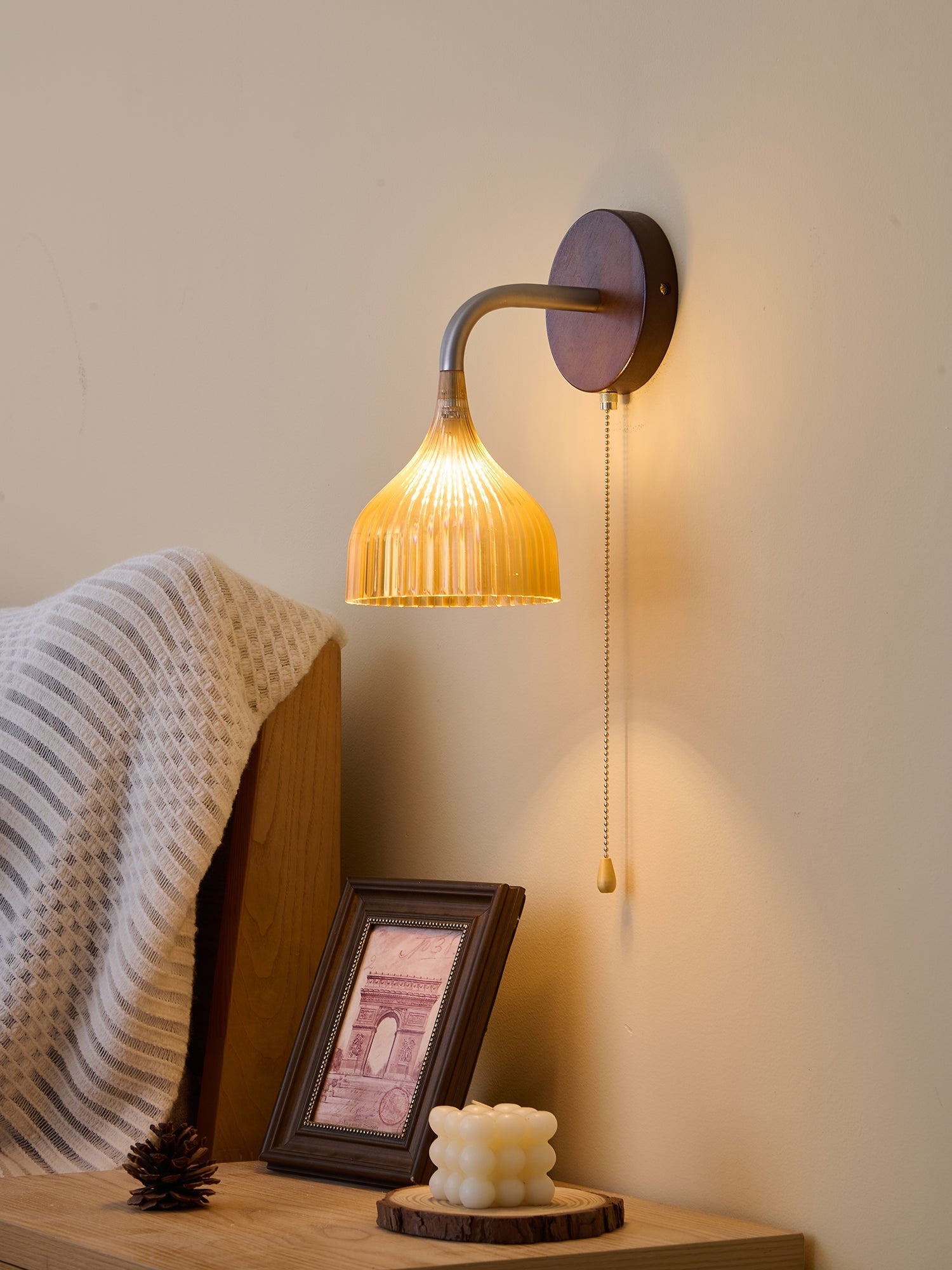 Cimararae Elegance Classic Wood Wall Lamp-Neutral Decor