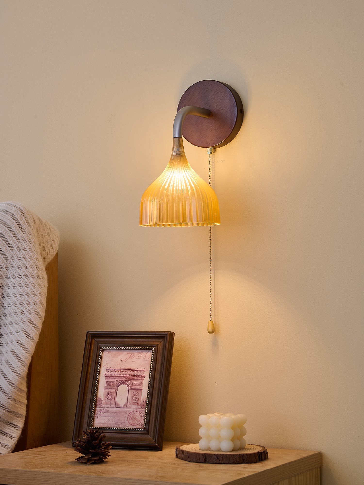 Cimararae Elegance Classic Wood Wall Lamp-Neutral Decor