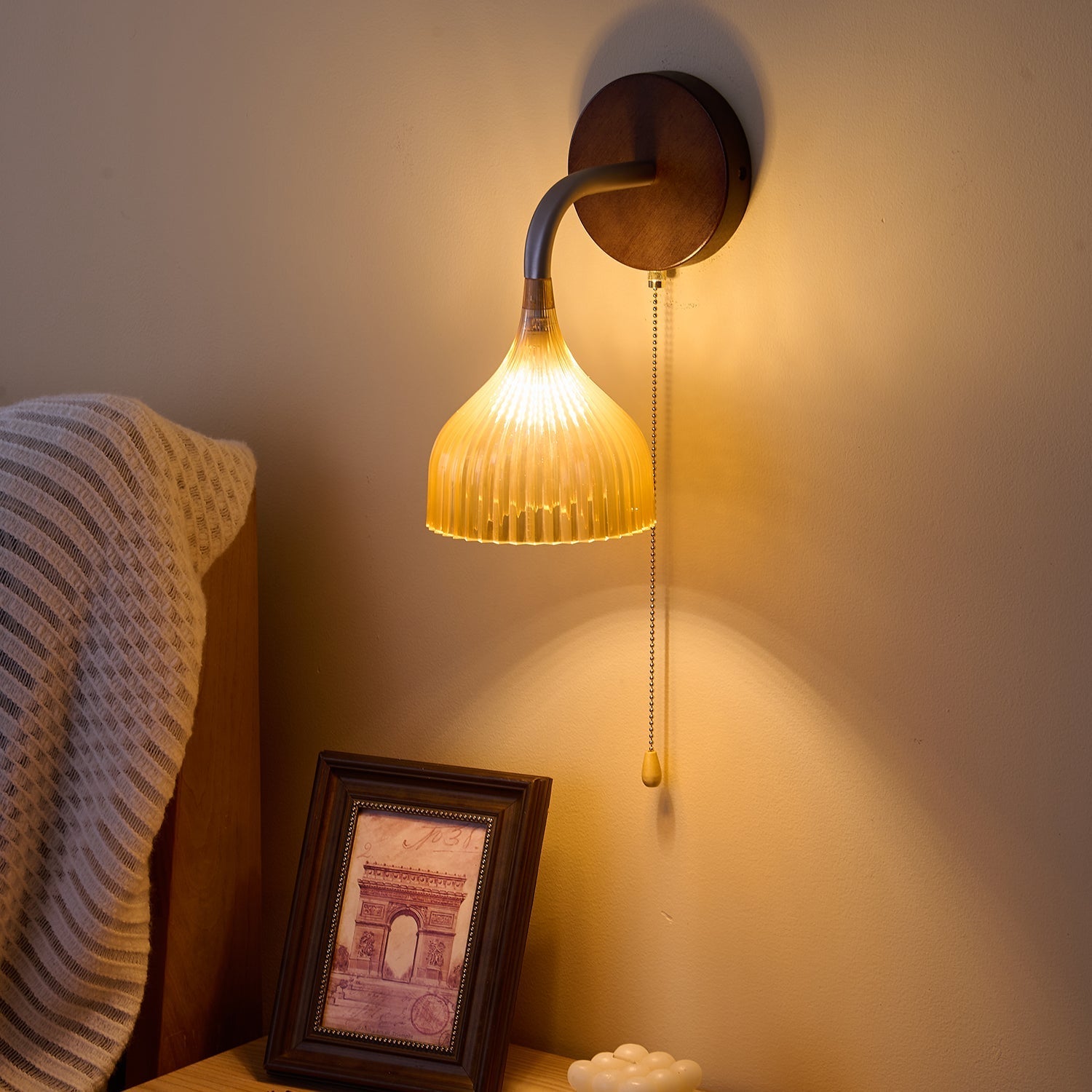 Cimararae Elegance Classic Wood Wall Lamp-Neutral Decor