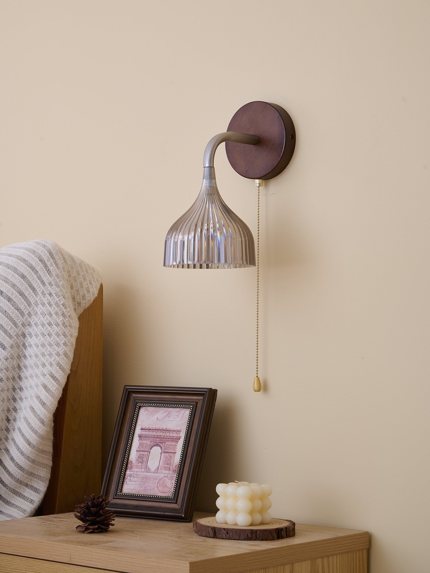 Cimararae Elegance Classic Wood Wall Lamp-Neutral Decor