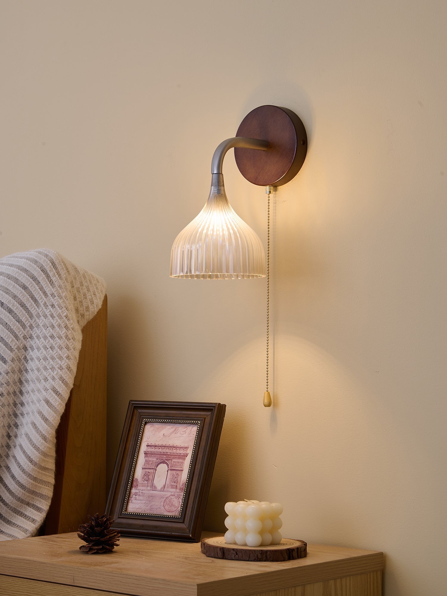 Cimararae Elegance Classic Wood Wall Lamp-Neutral Decor