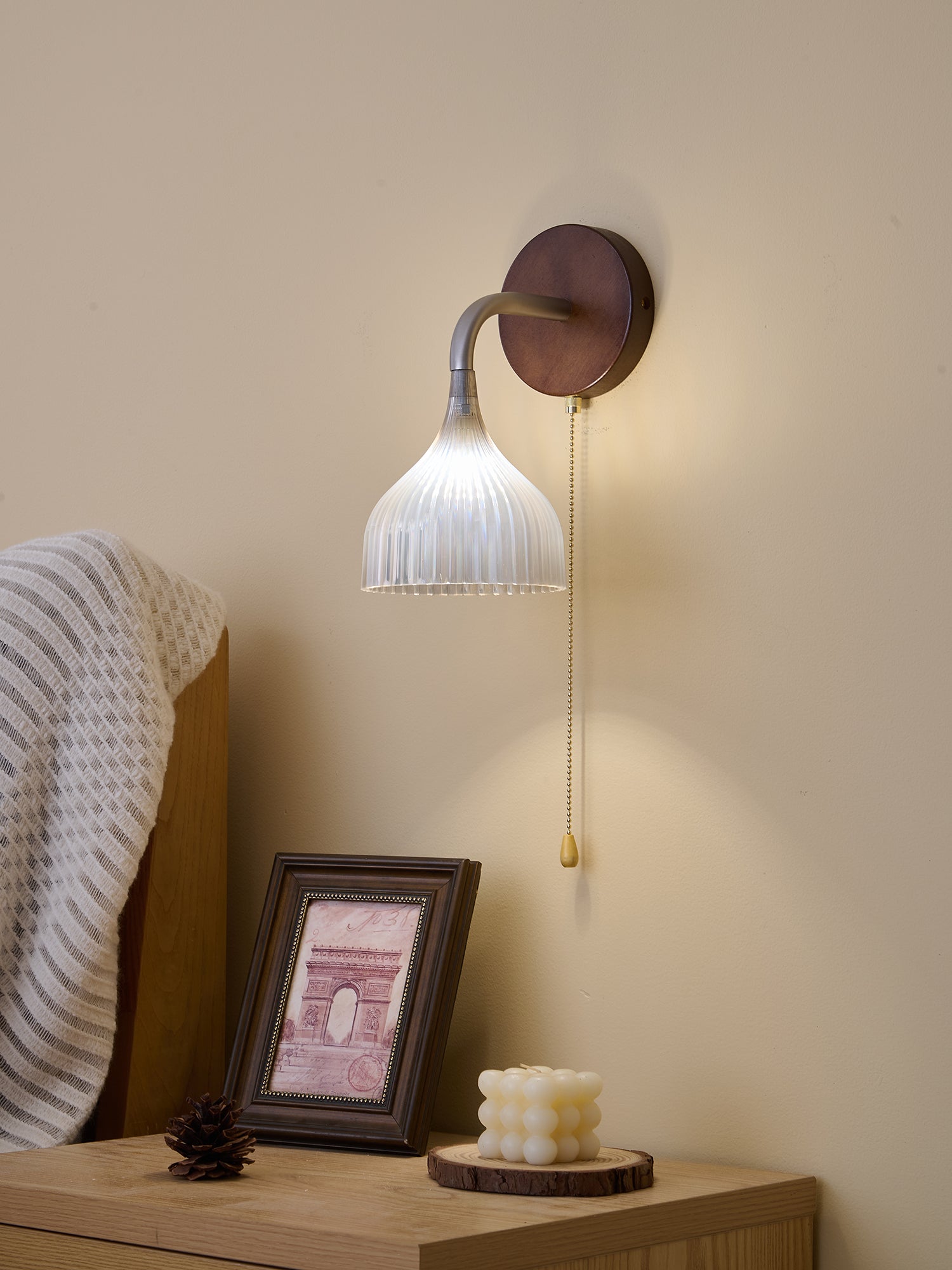 Cimararae Elegance Classic Wood Wall Lamp-Neutral Decor