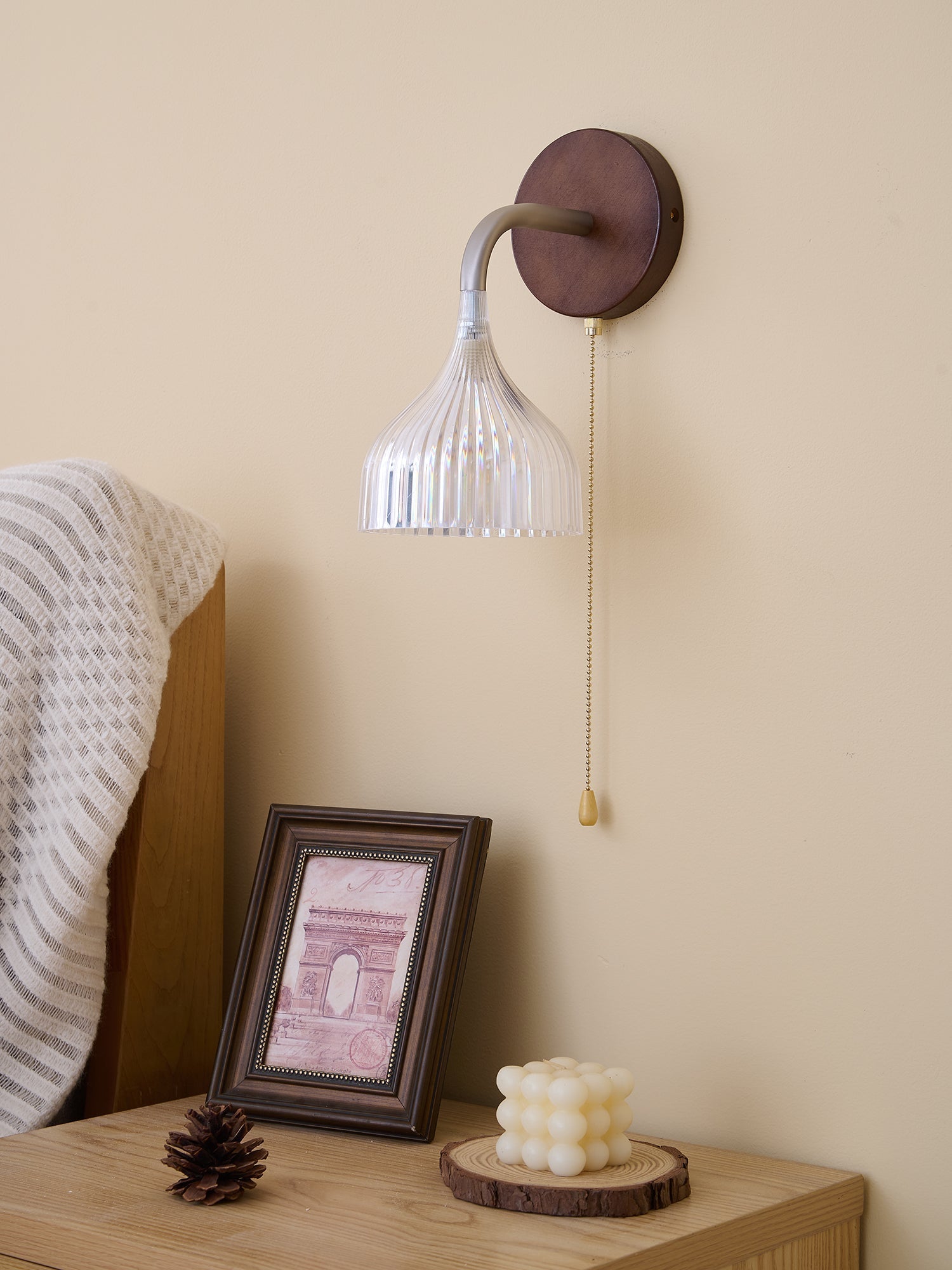 Cimararae Elegance Classic Wood Wall Lamp-Neutral Decor