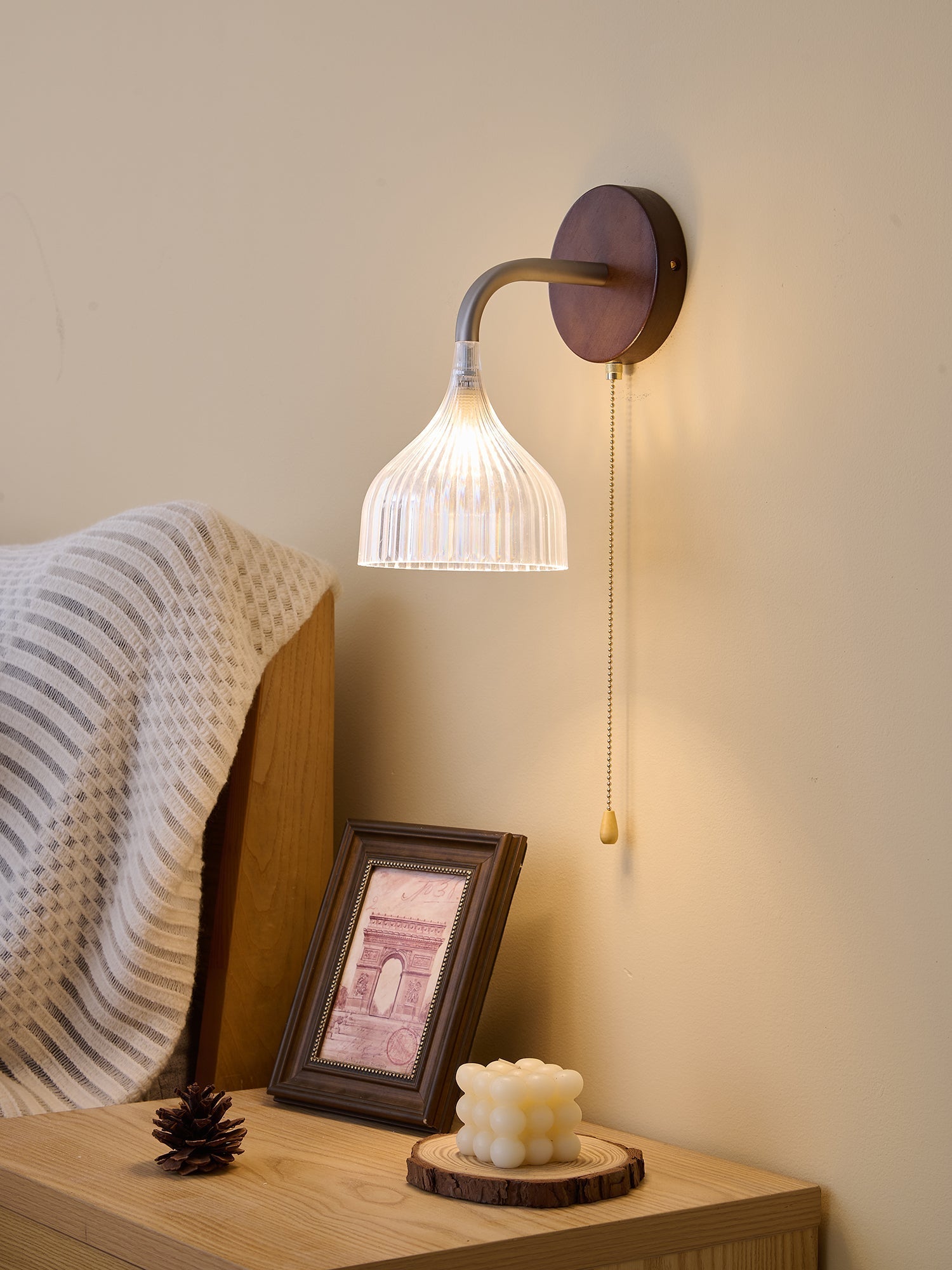 Cimararae Elegance Classic Wood Wall Lamp-Neutral Decor
