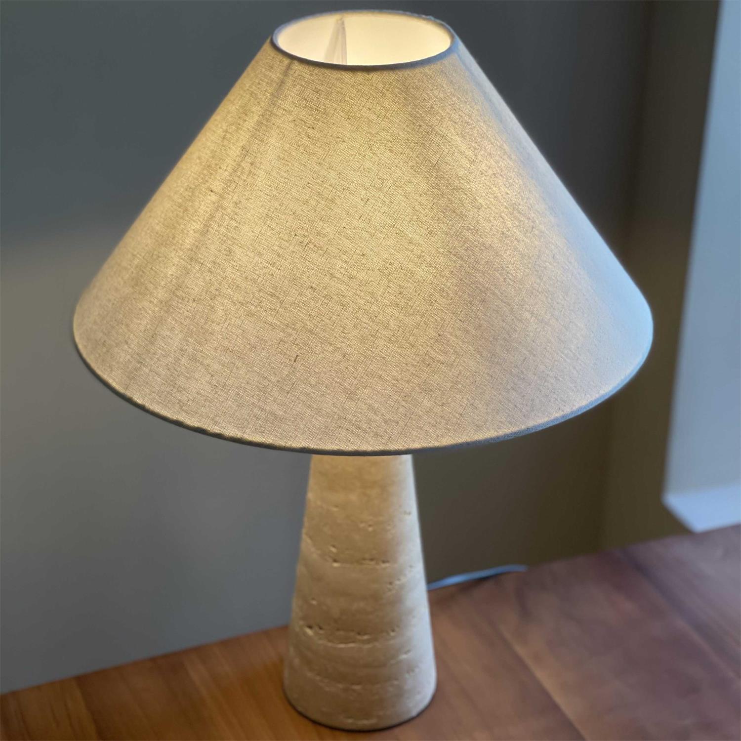 Calm Table Lamp