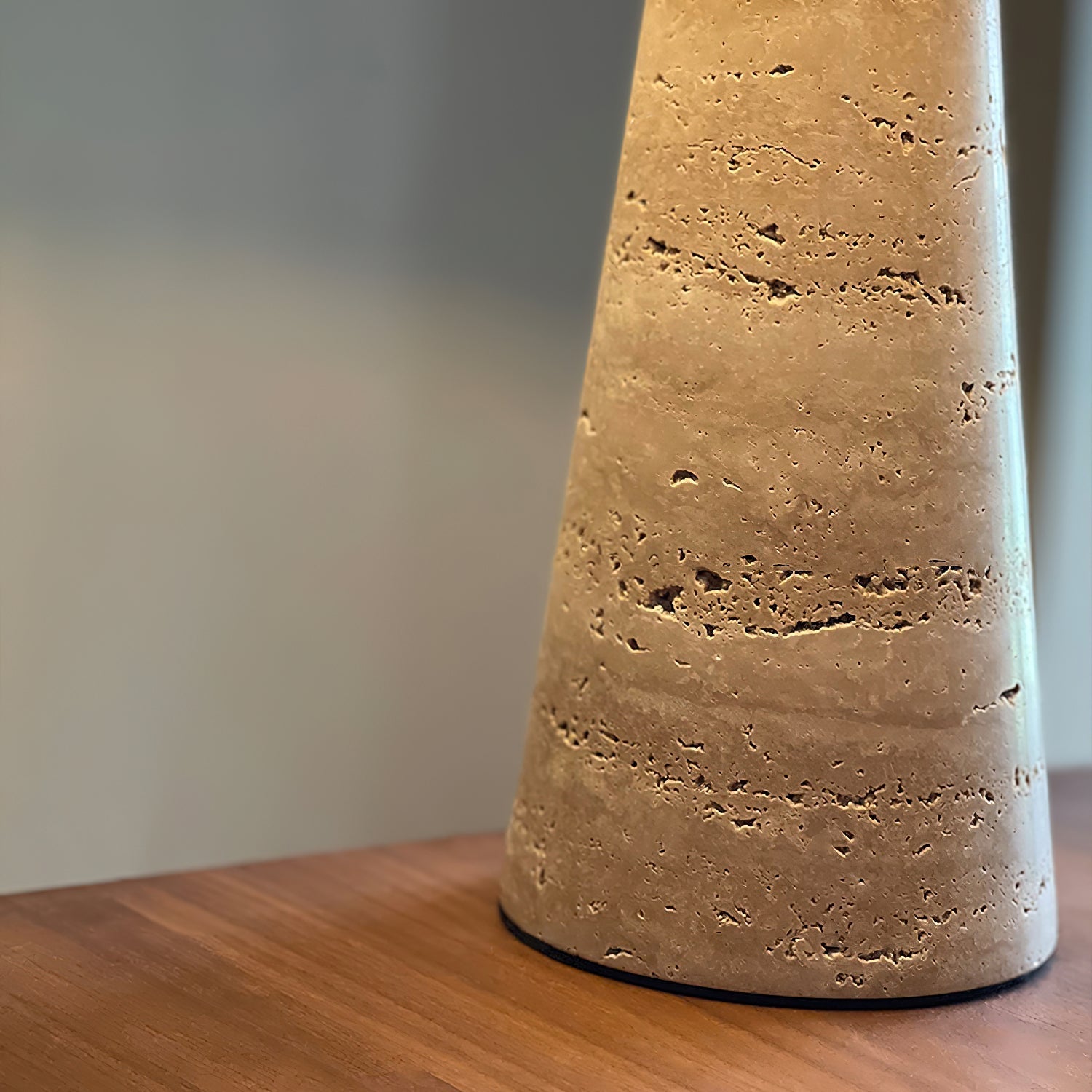 Calm Table Lamp
