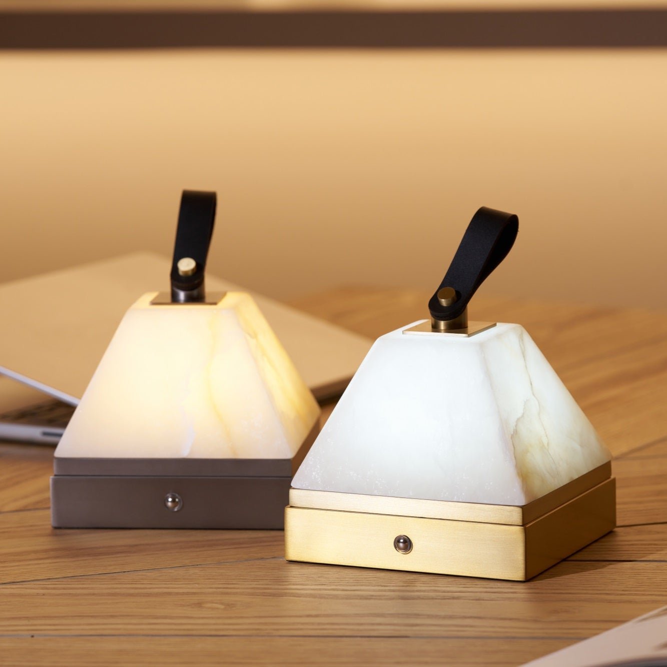 Pyramidale Alabaster Table Lamp with Leather Handle-Neutral Decor