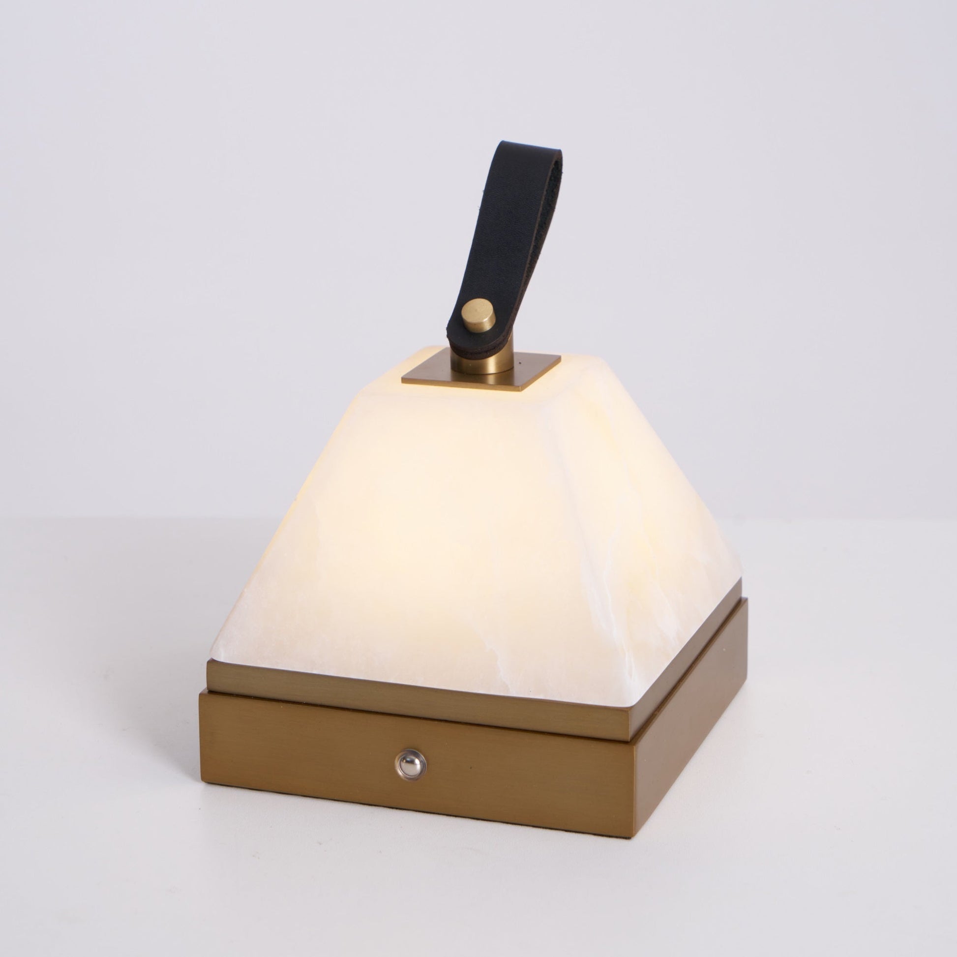 Pyramidale Alabaster Table Lamp with Leather Handle-Neutral Decor