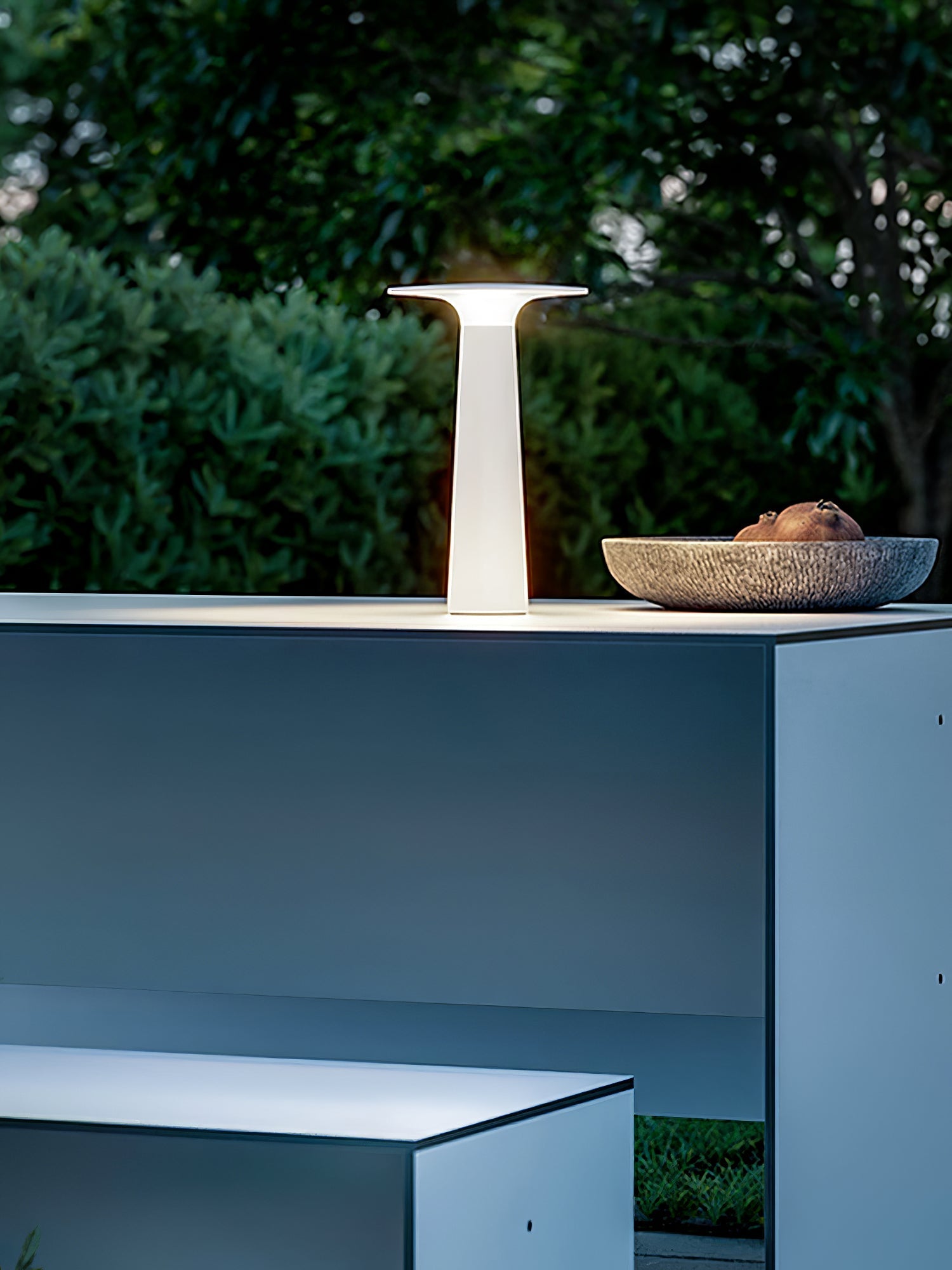 Gwil Disk Outdoor Table Light-Neutral Decor