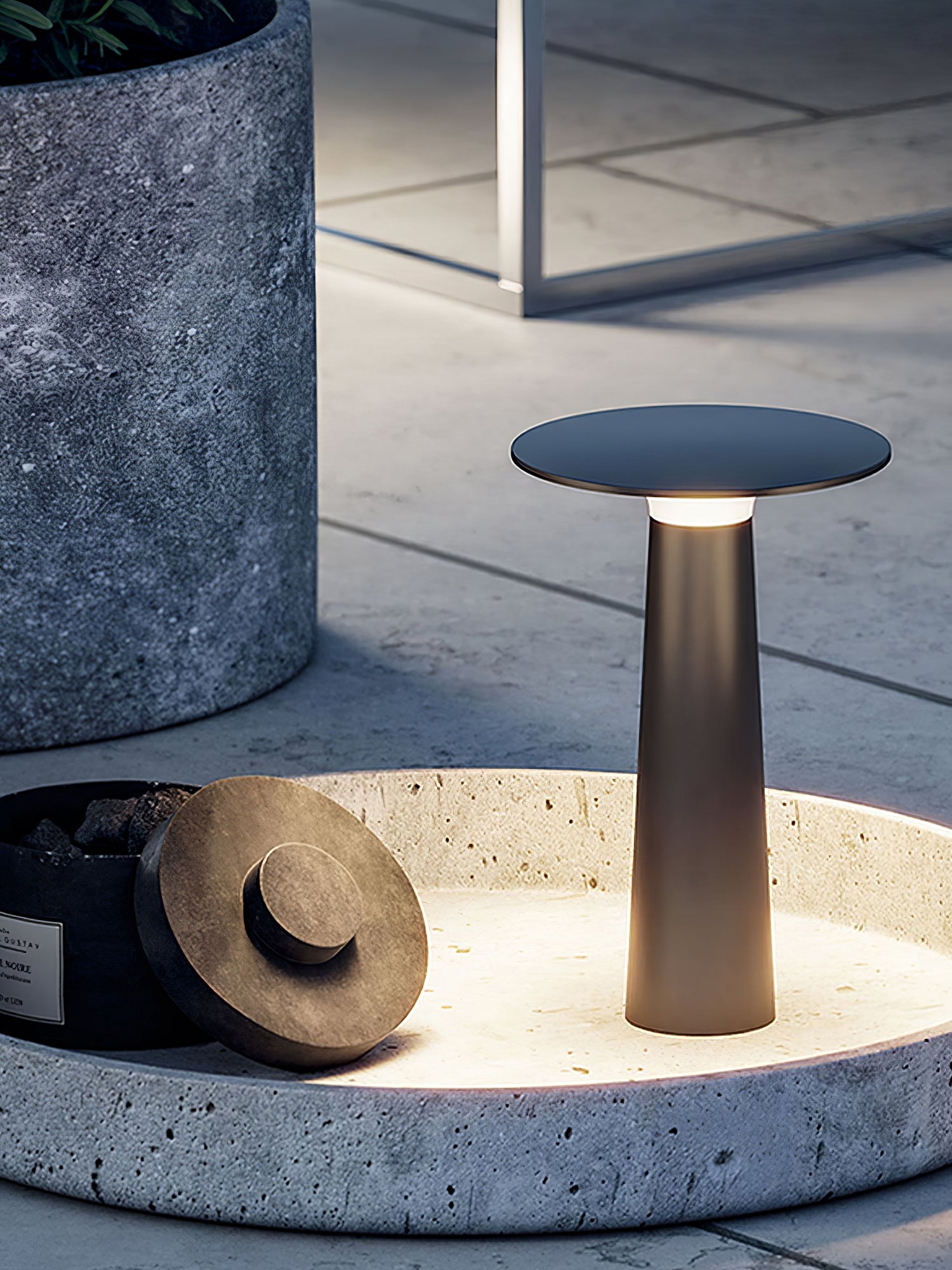 Gwil Disk Outdoor Table Light-Neutral Decor