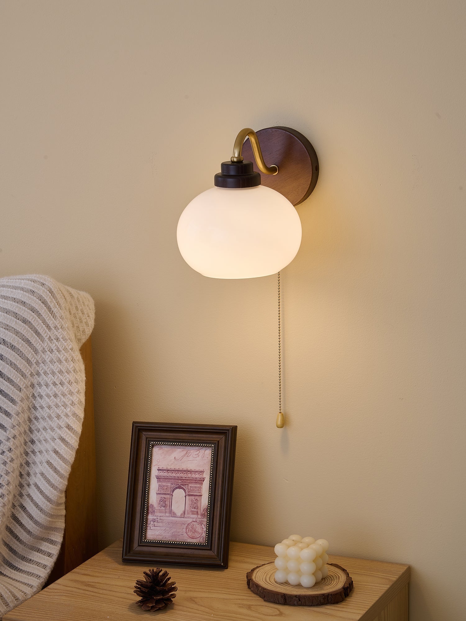 Deveno Premium Nordic Art Crest Glass Wood Wall Lamp-Neutral Decor