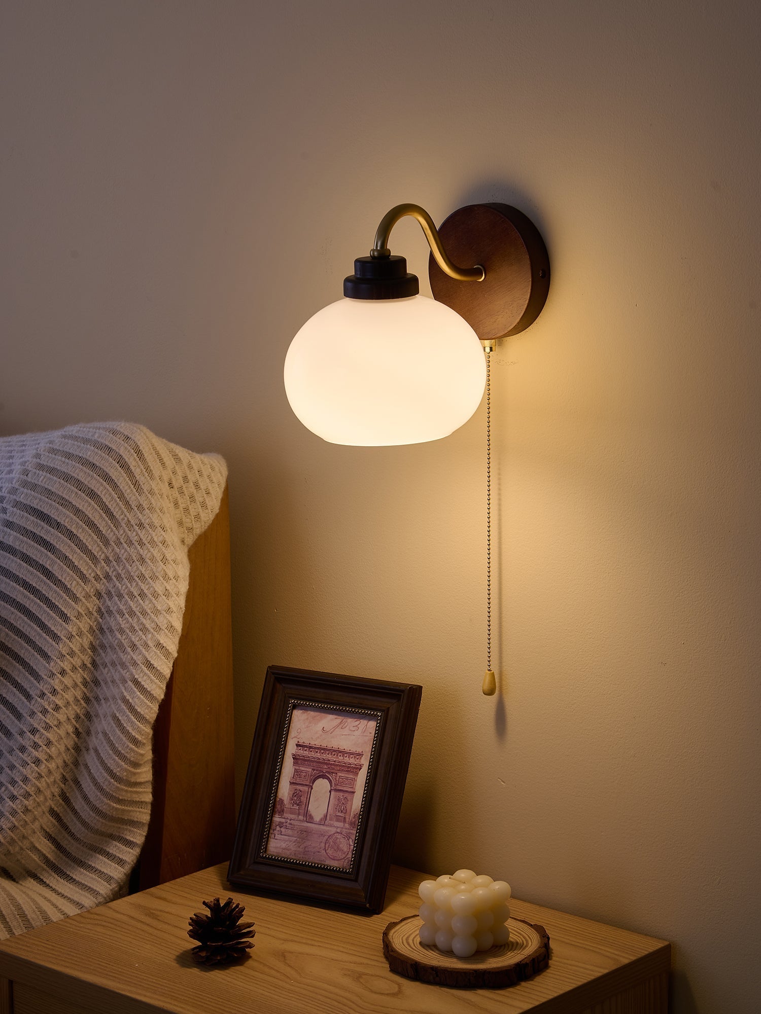 Deveno Premium Nordic Art Crest Glass Wood Wall Lamp-Neutral Decor