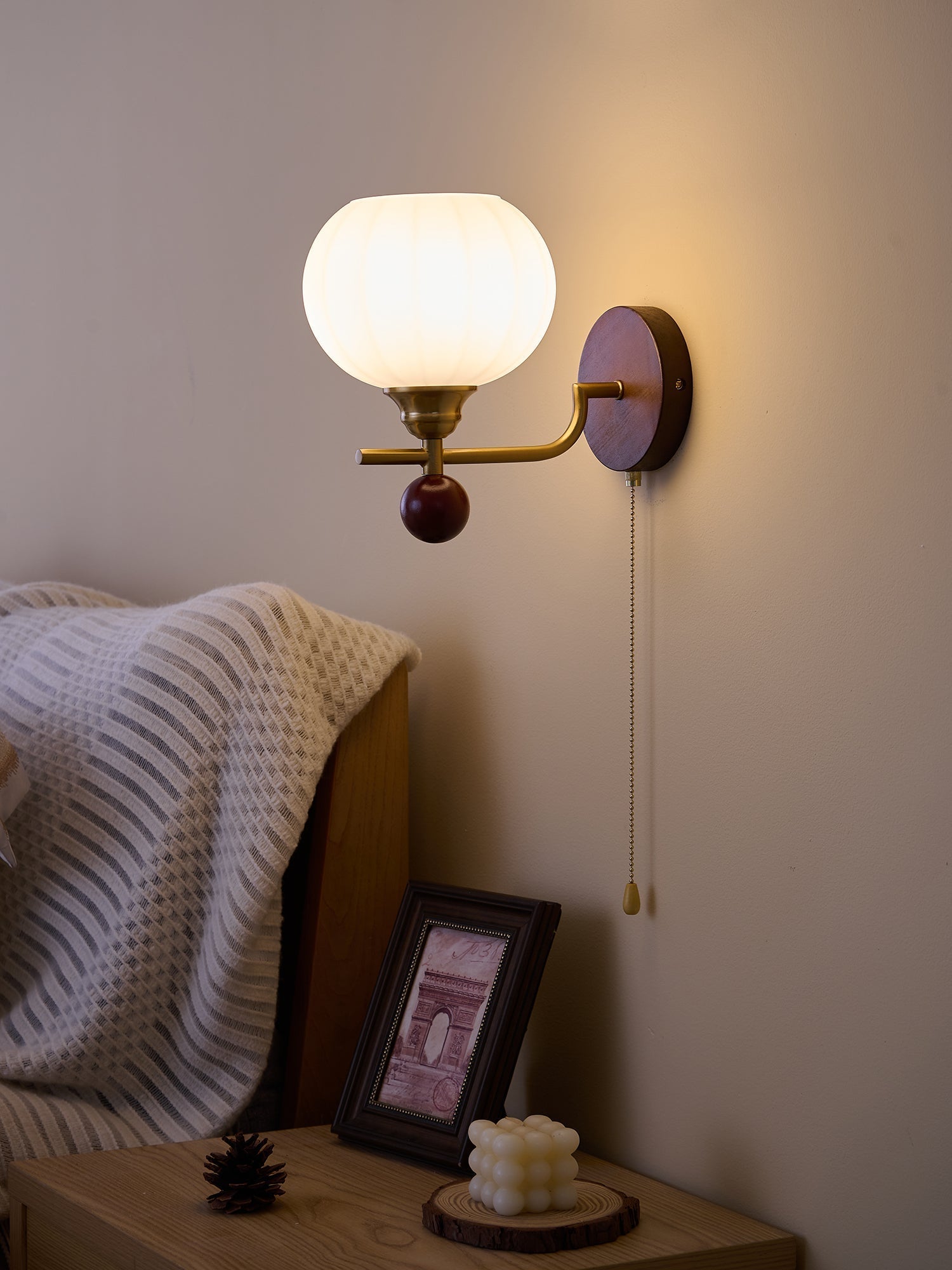 Deveno Premium Nordic Art Crest Glass Wood Wall Lamp-Neutral Decor