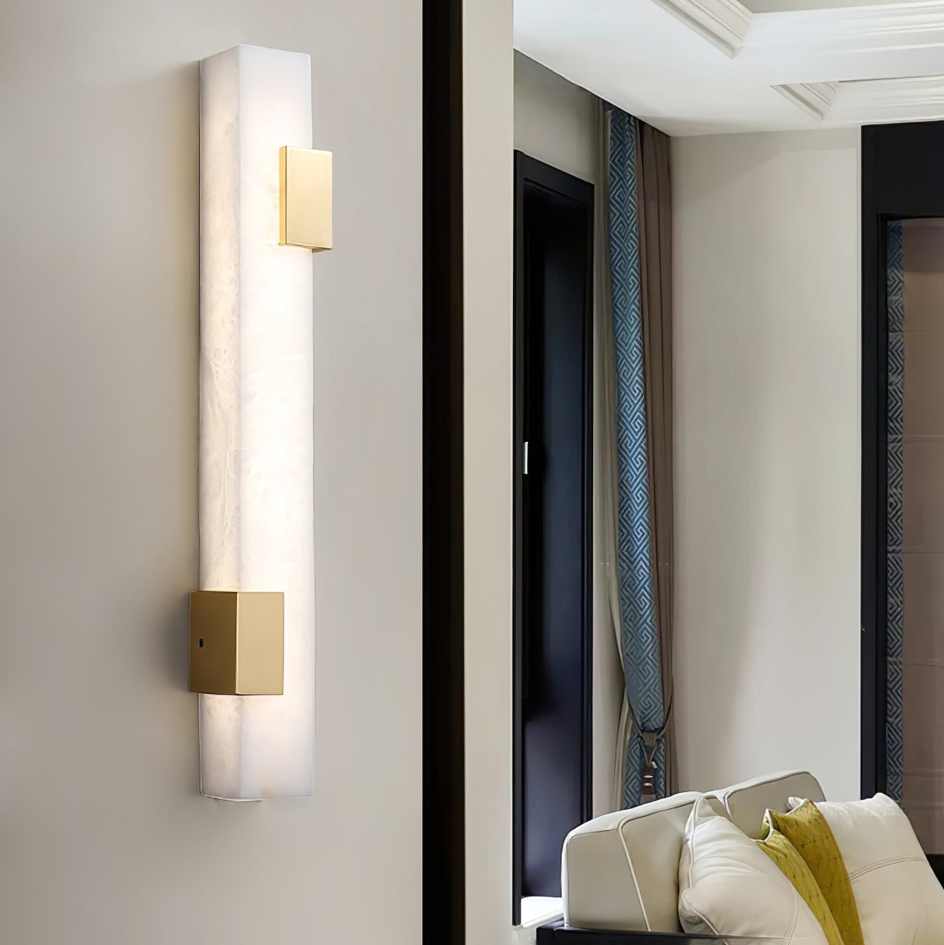 Eos Linear Alabaster Wall Light-Neutral Decor