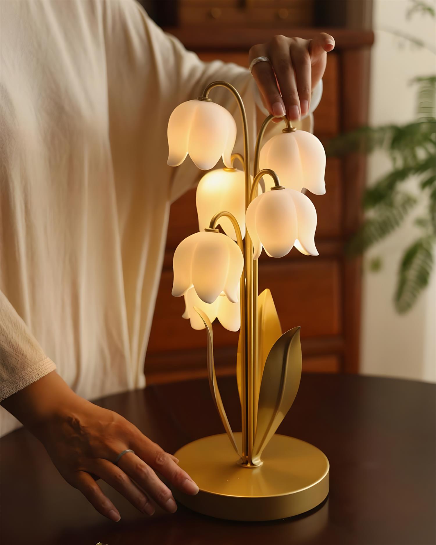Florine Table Lamp