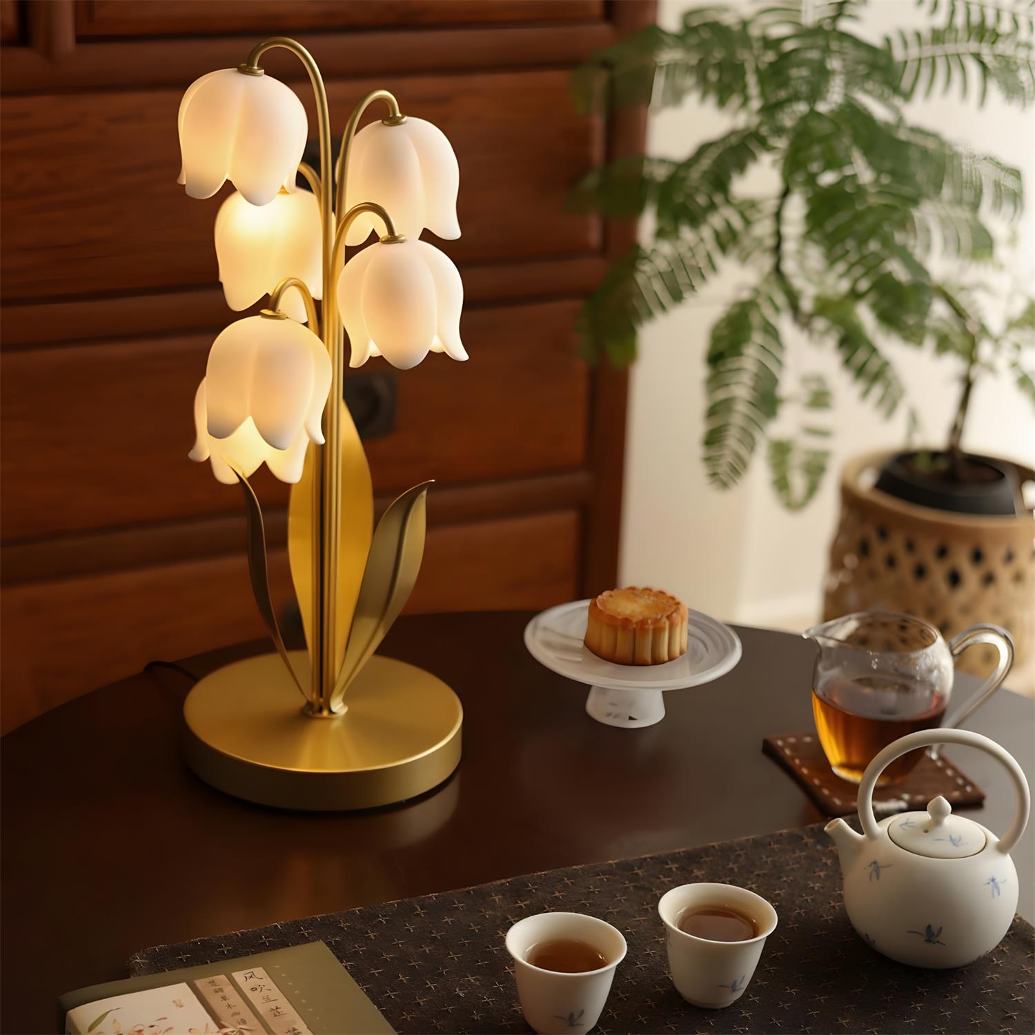 Florine Table Lamp