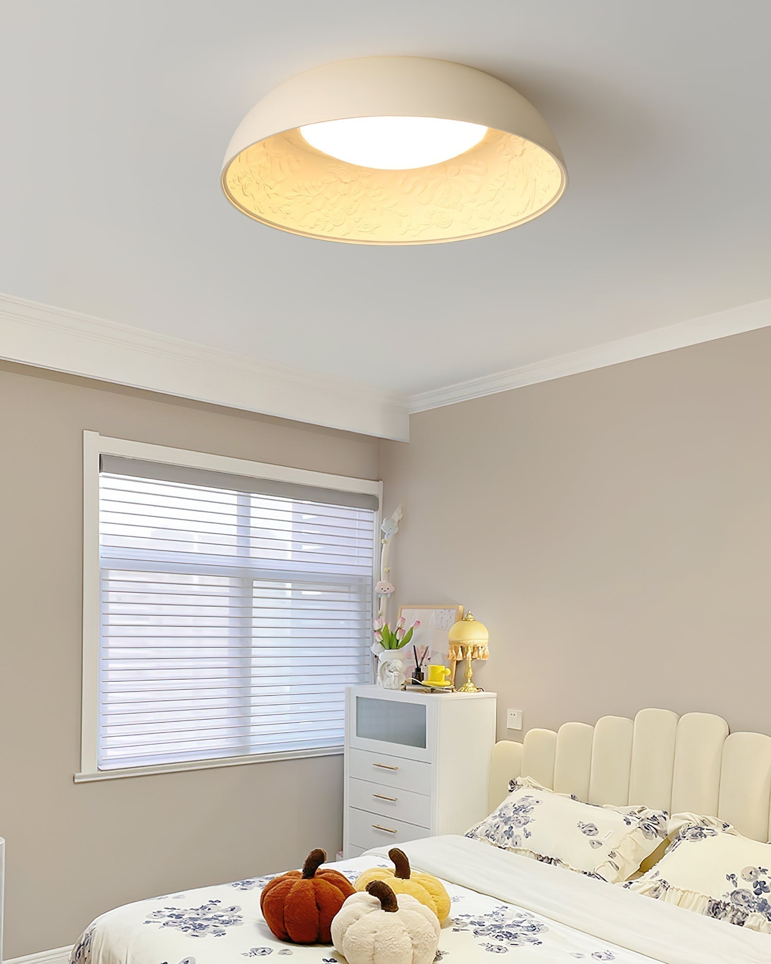 Serava Ceiling Light Floral patterns