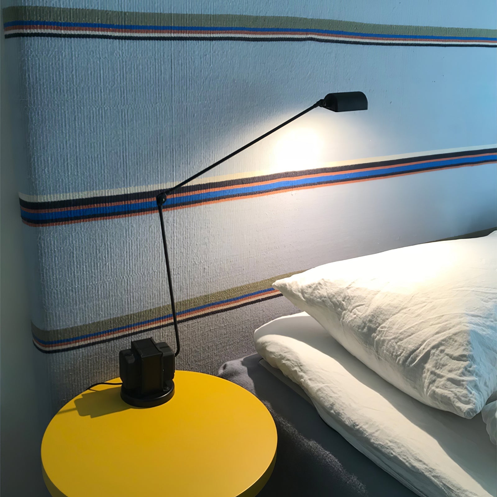 Orvyn Minimalist Table Lamp-Neutral Decor