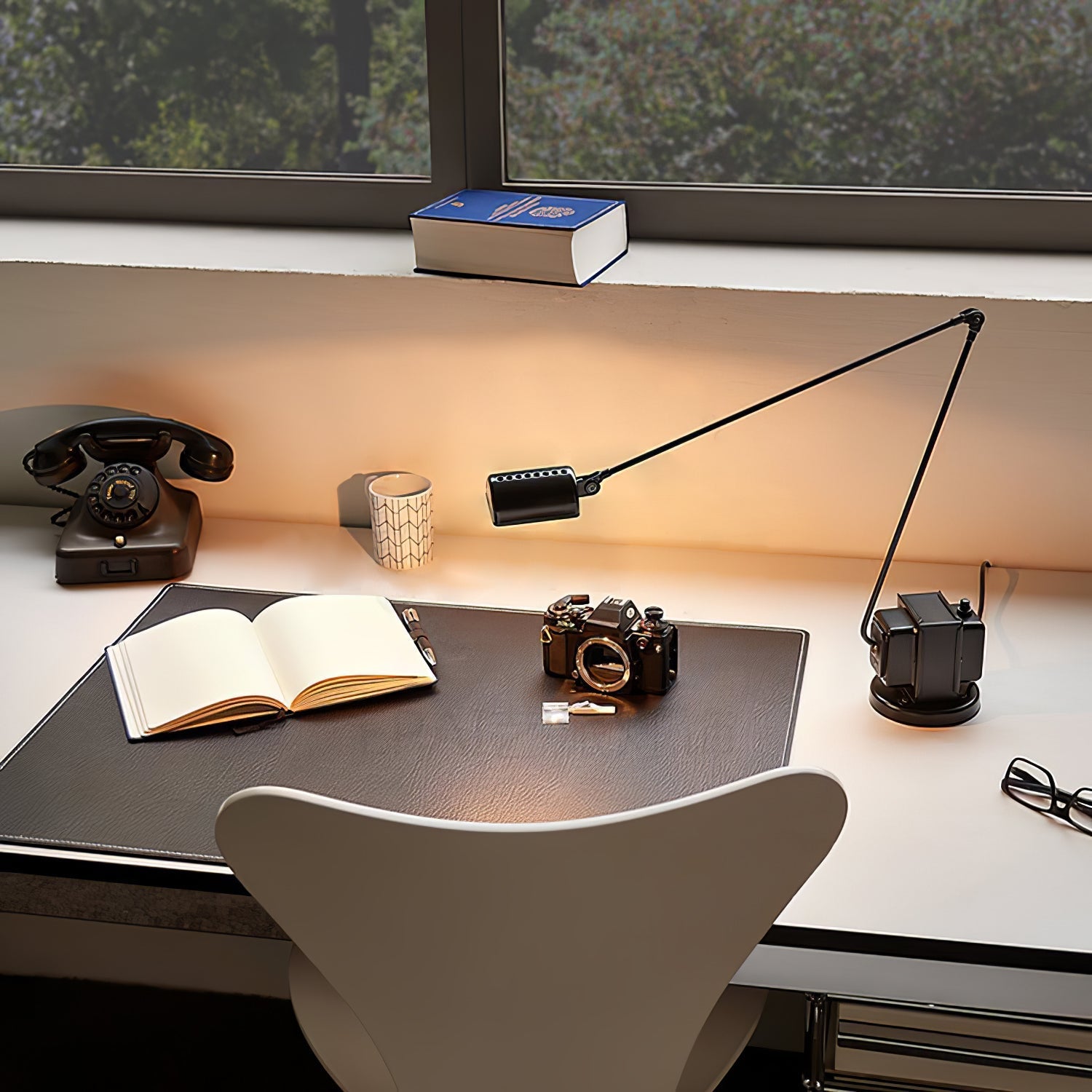 Orvyn Minimalist Table Lamp-Neutral Decor