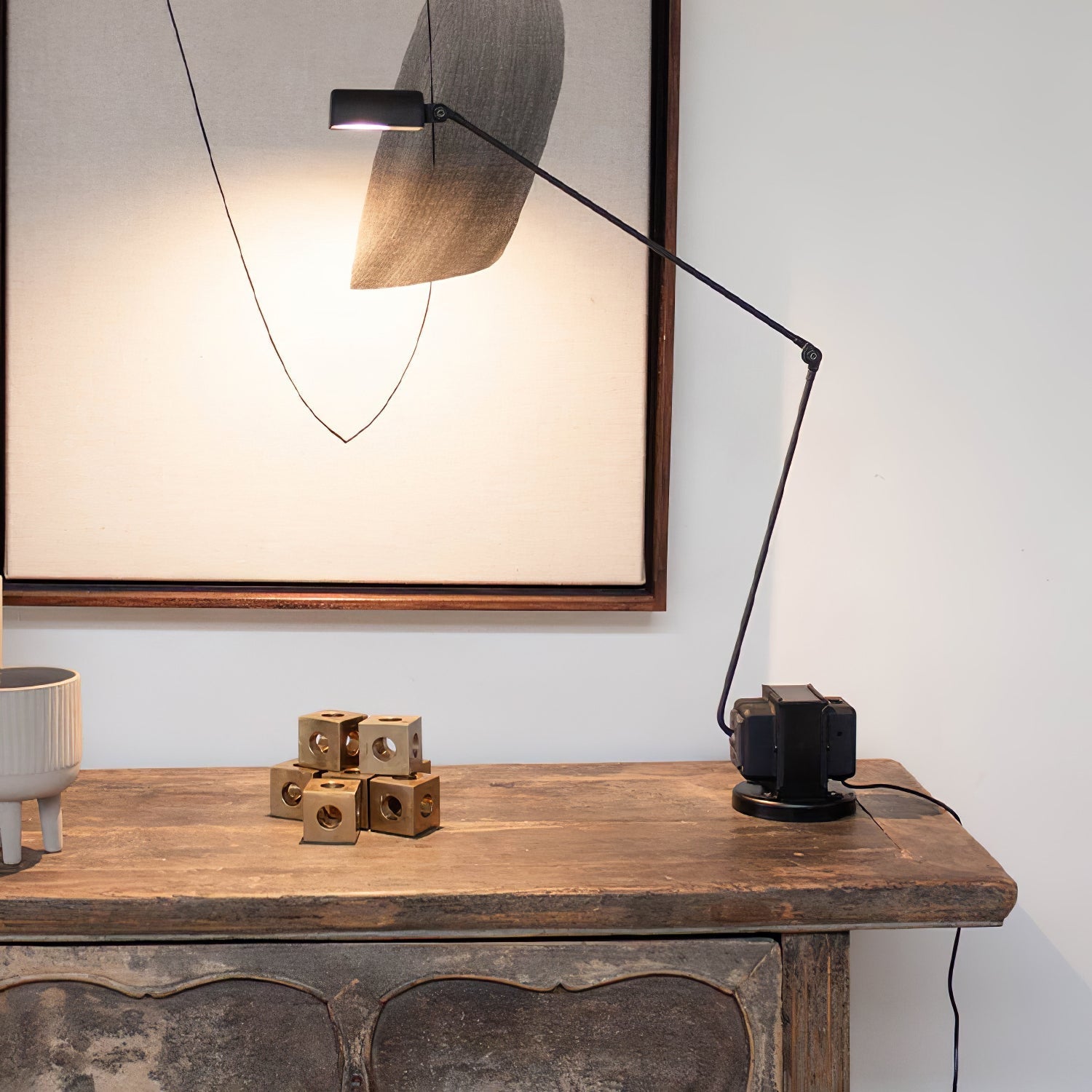 Orvyn Minimalist Table Lamp-Neutral Decor