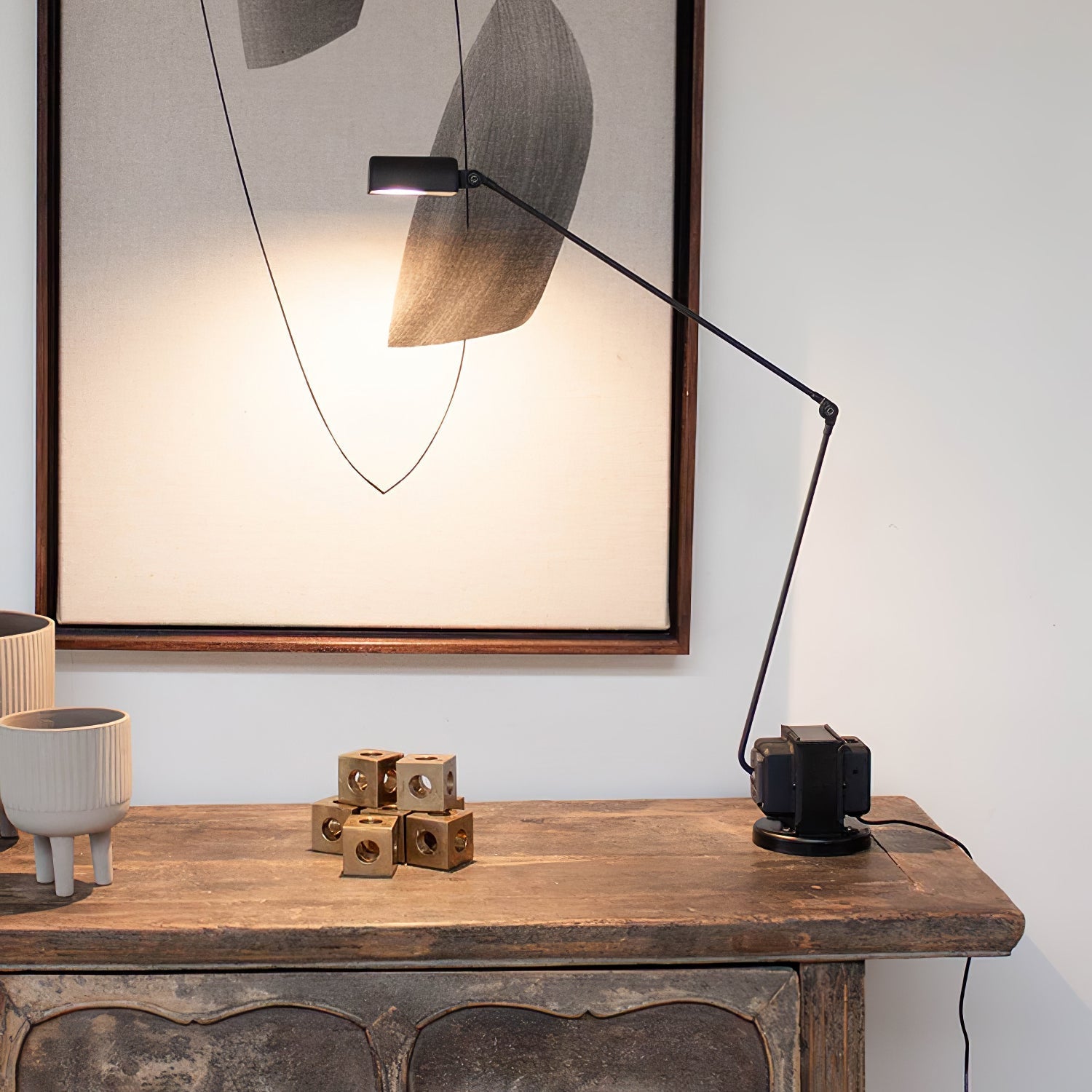 Orvyn Minimalist Table Lamp-Neutral Decor