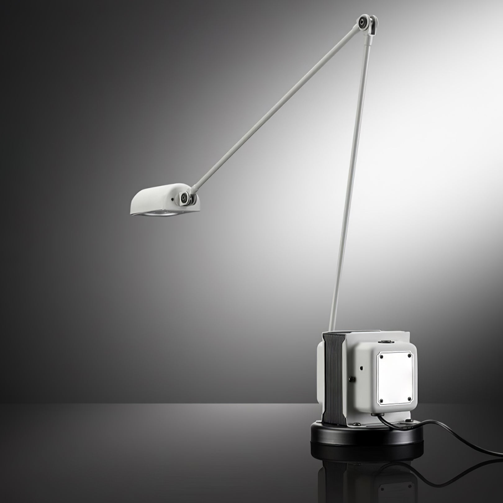 Orvyn Minimalist Table Lamp-Neutral Decor