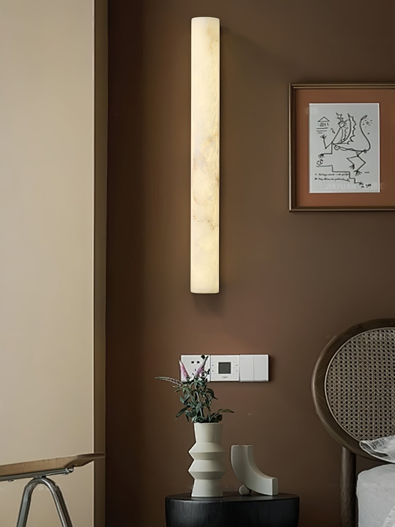 Veyaen Alabaster Wall Light-Neutral Decor